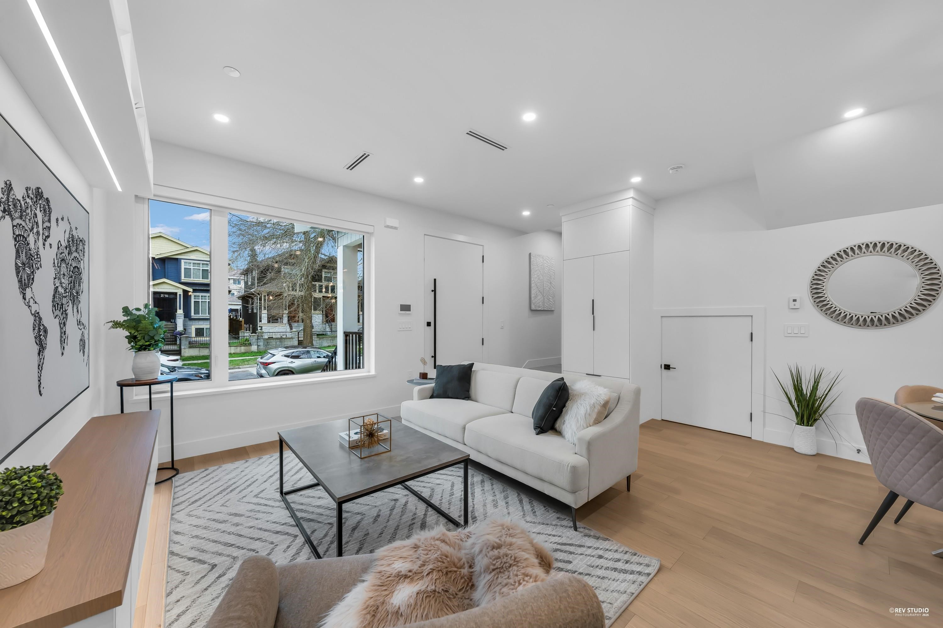 2715 Cheyenne Avenue, Vancouver, BC