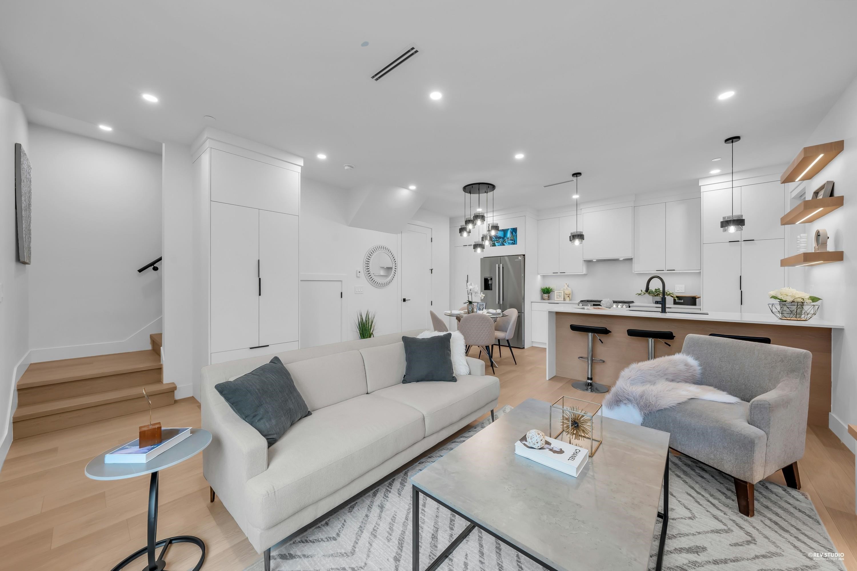 2715 Cheyenne Avenue, Vancouver, BC