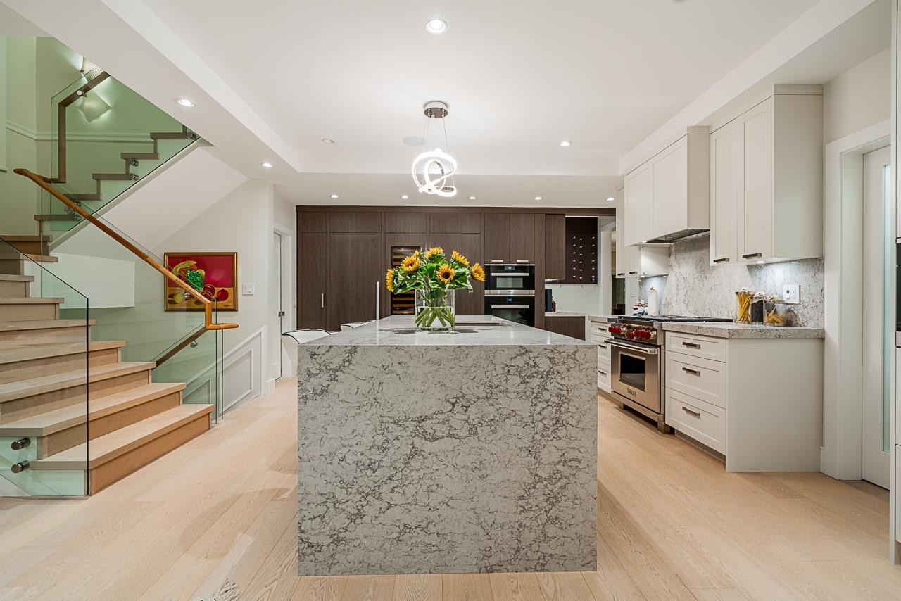 4797 The Glen, West Vancouver, BC