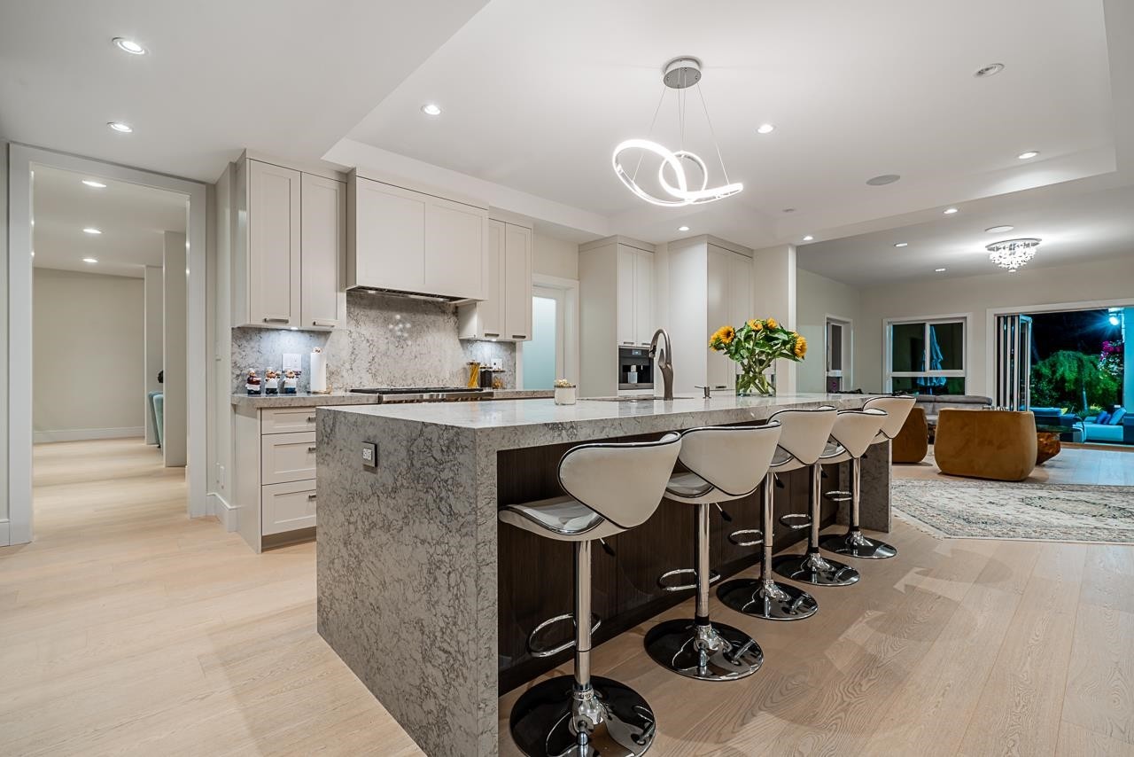 4797 The Glen, West Vancouver, BC