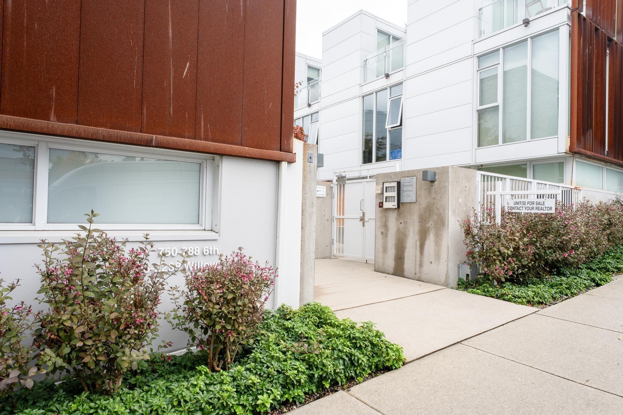 2208 Willow Street, Vancouver, BC