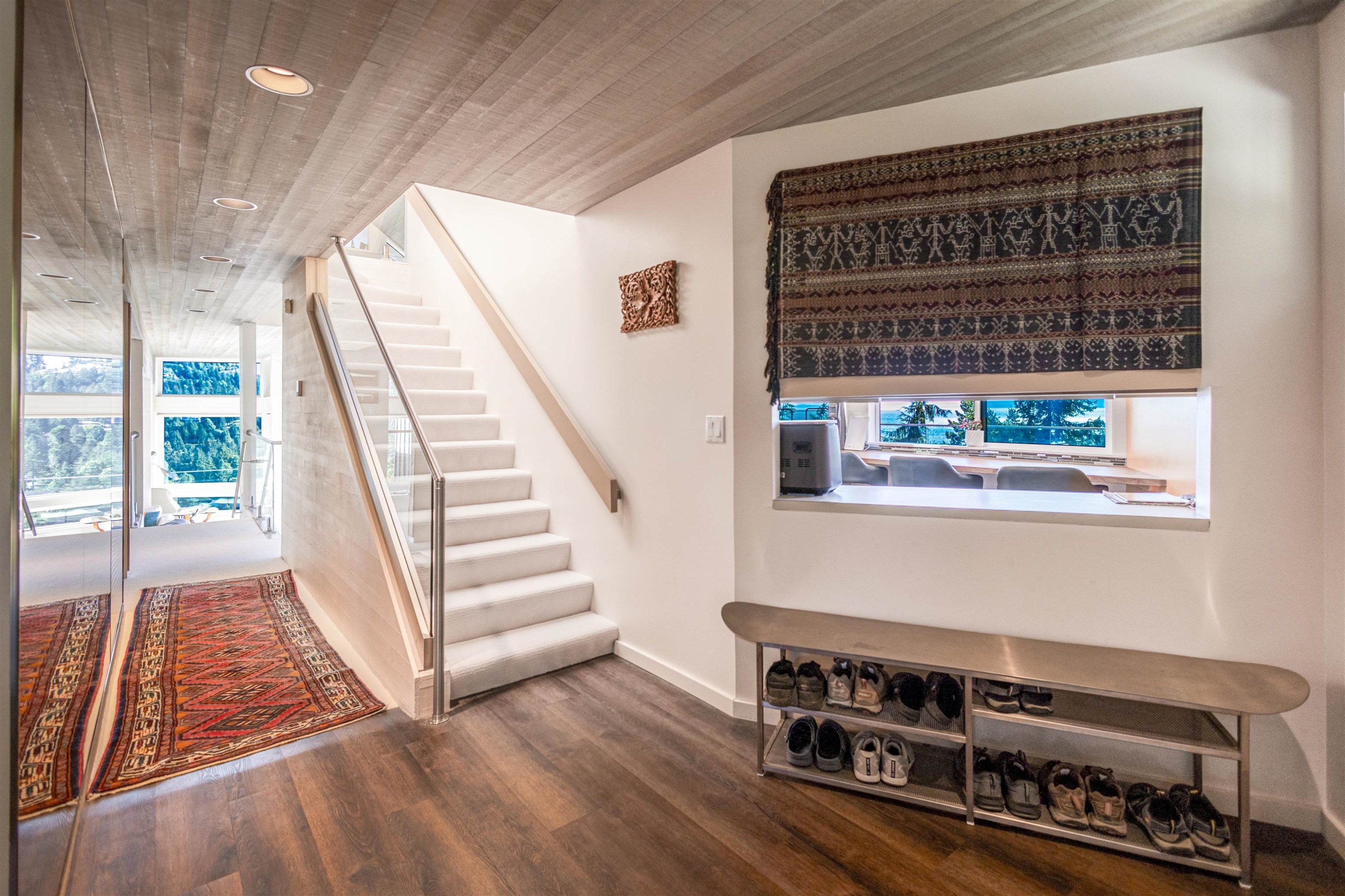 5840 Falcon Road, West Vancouver, BC