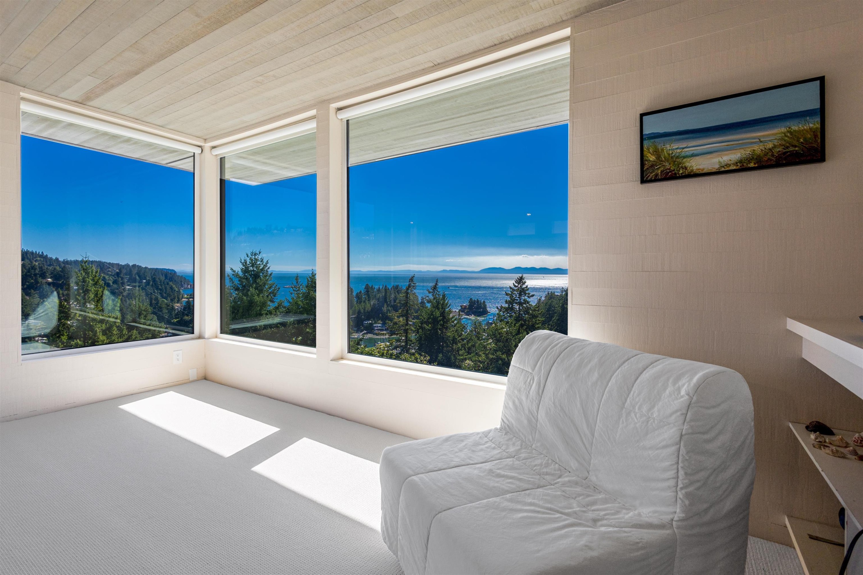 5840 Falcon Road, West Vancouver, BC