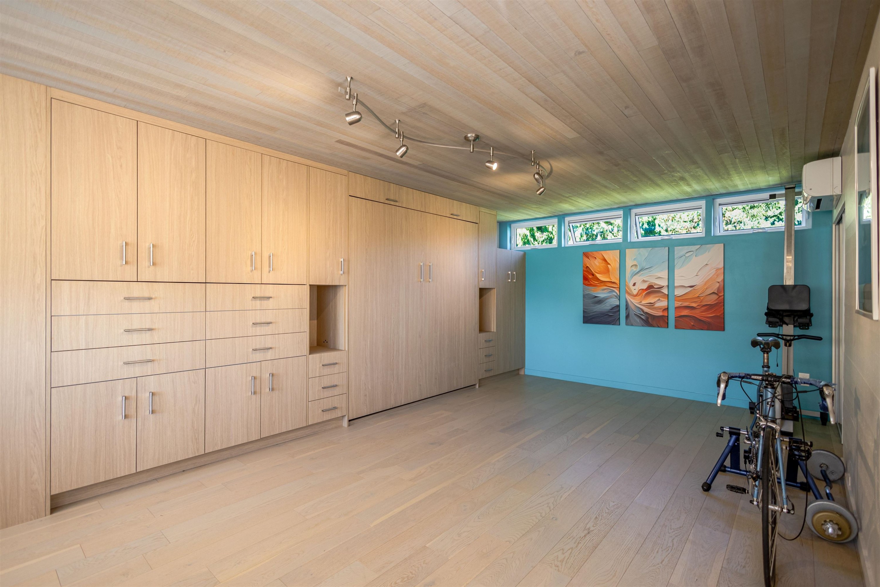 5840 Falcon Road, West Vancouver, BC