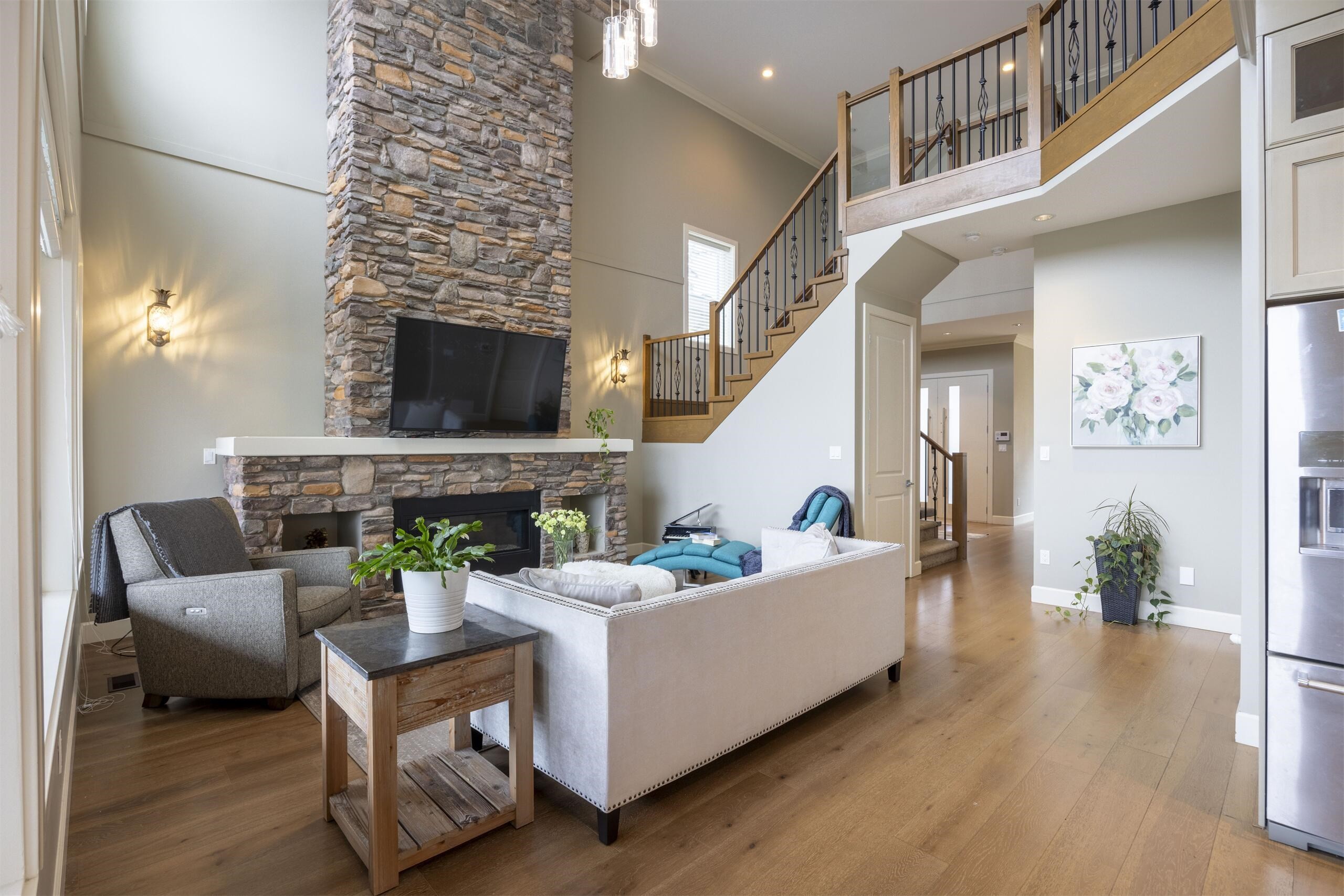 1407 Strawline Hill Street, Coquitlam, BC