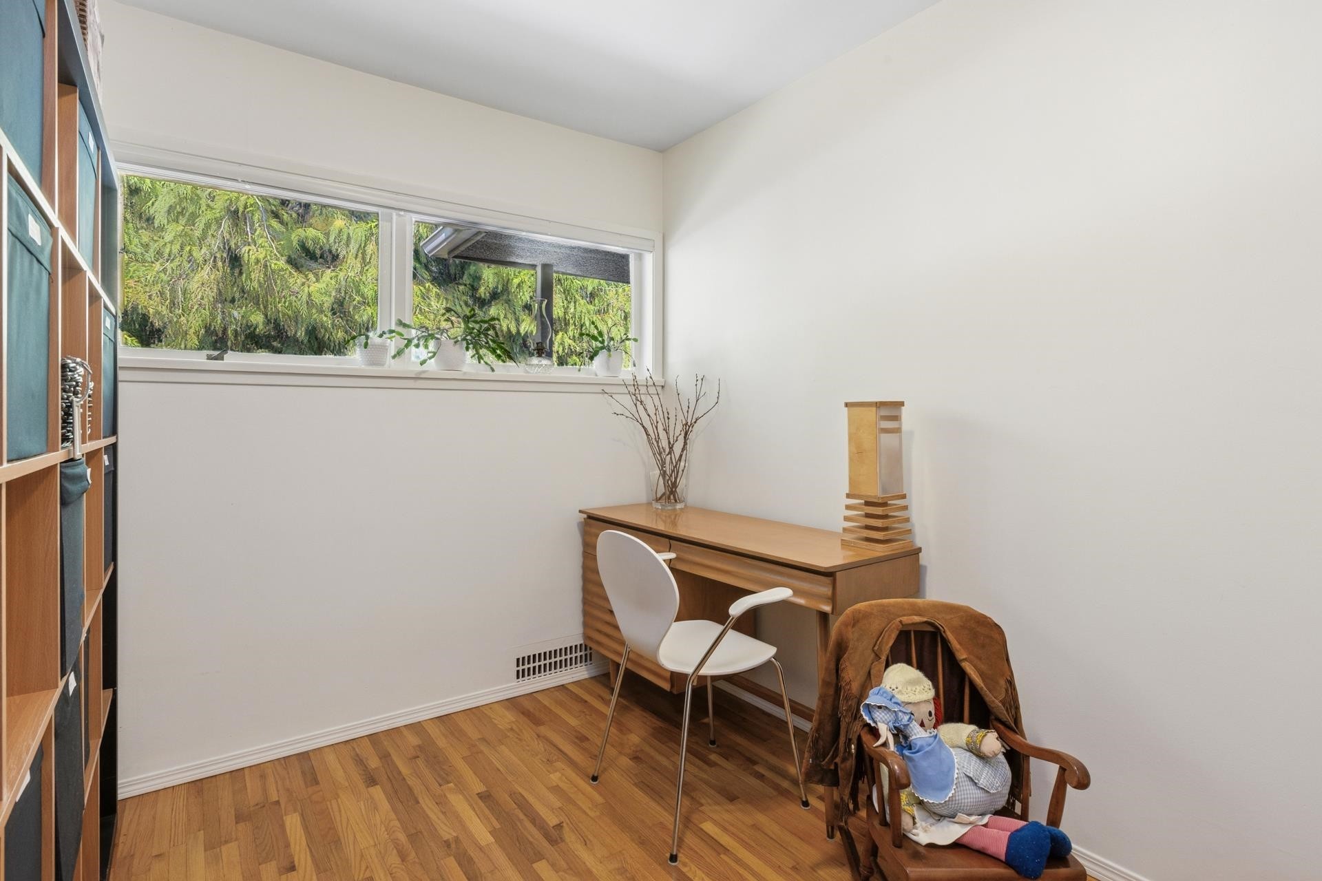 415 26Th Street W, North Vancouver, BC