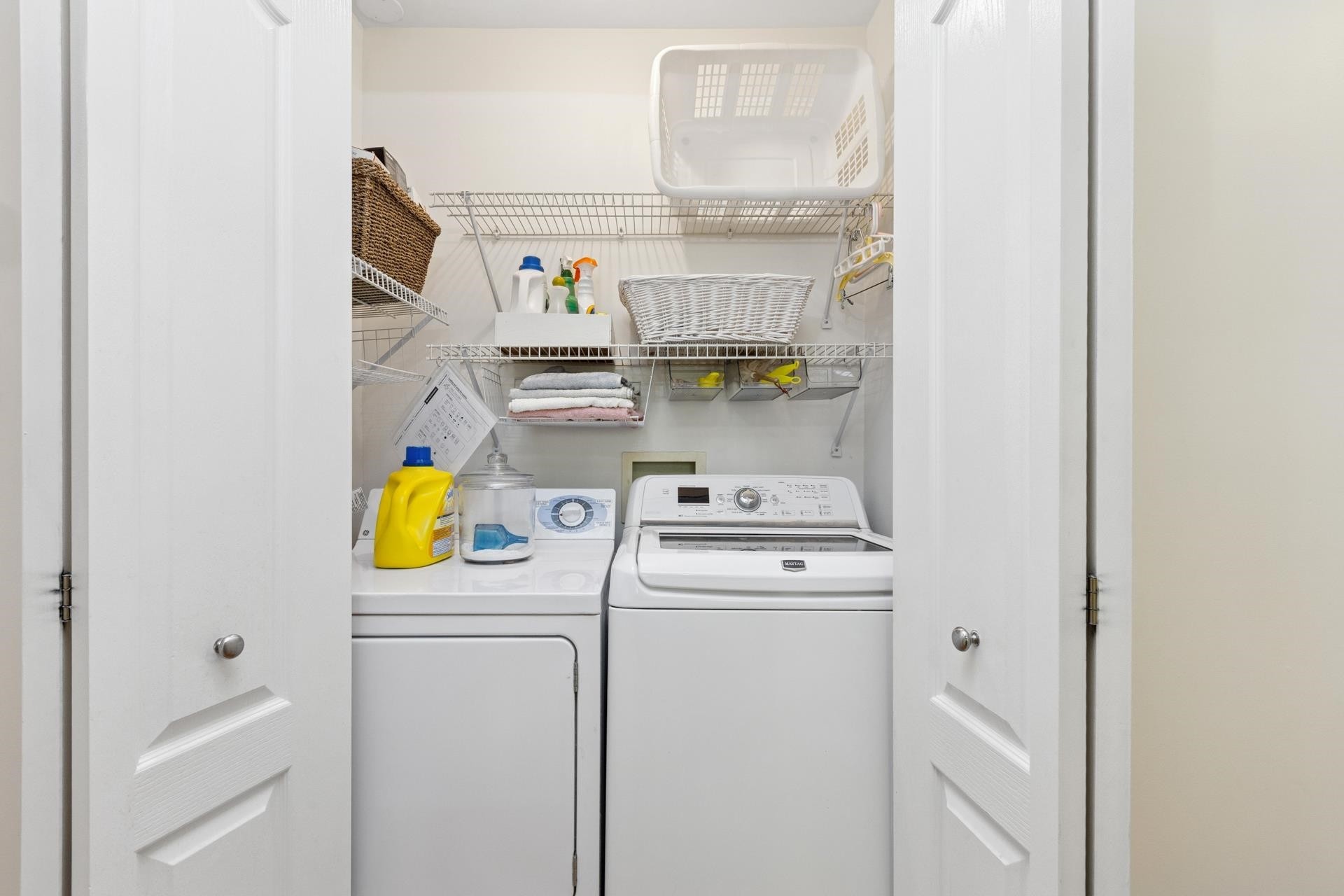 415 26Th Street W, North Vancouver, BC