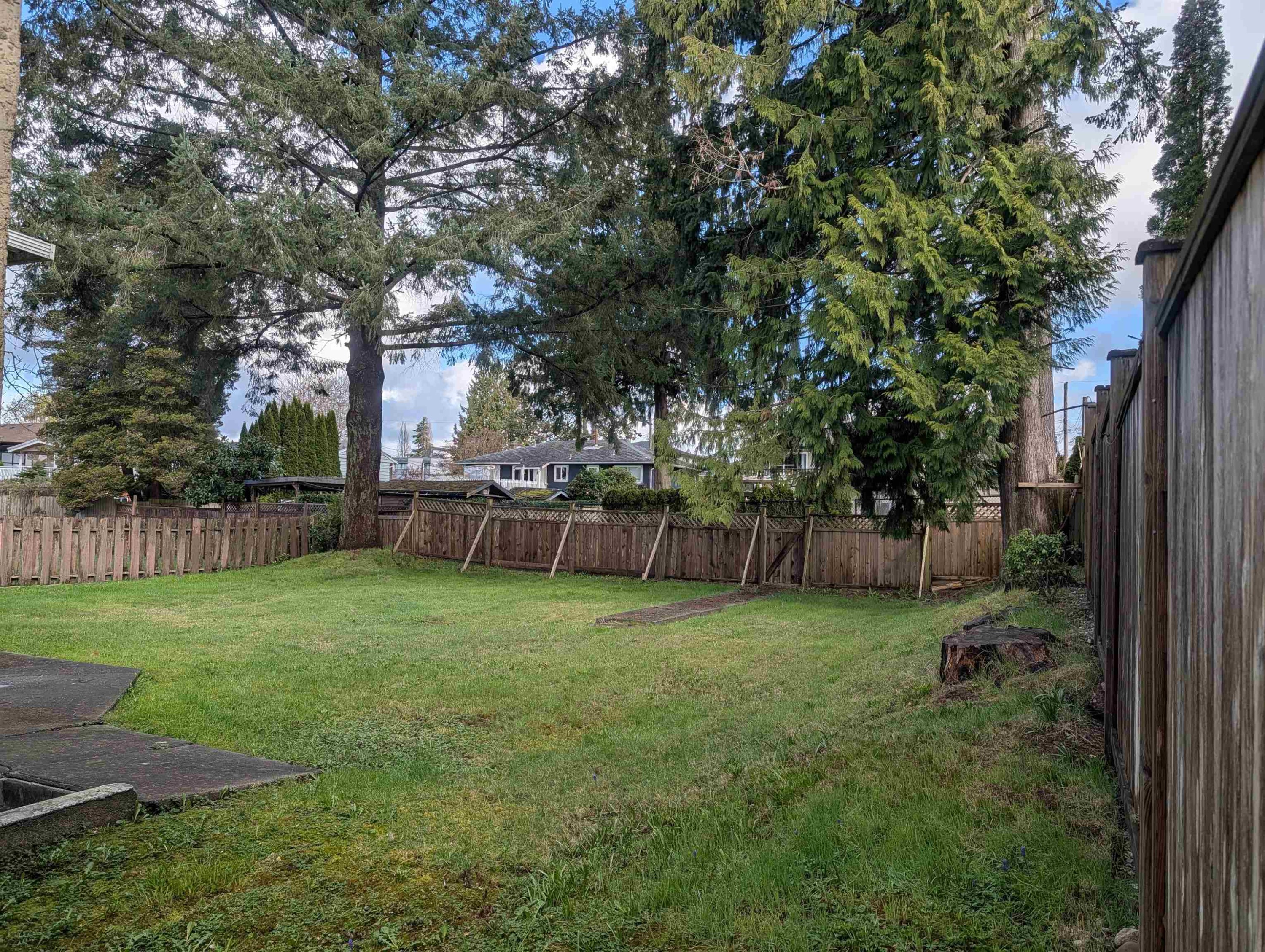 1681 Smith Avenue, Coquitlam, BC