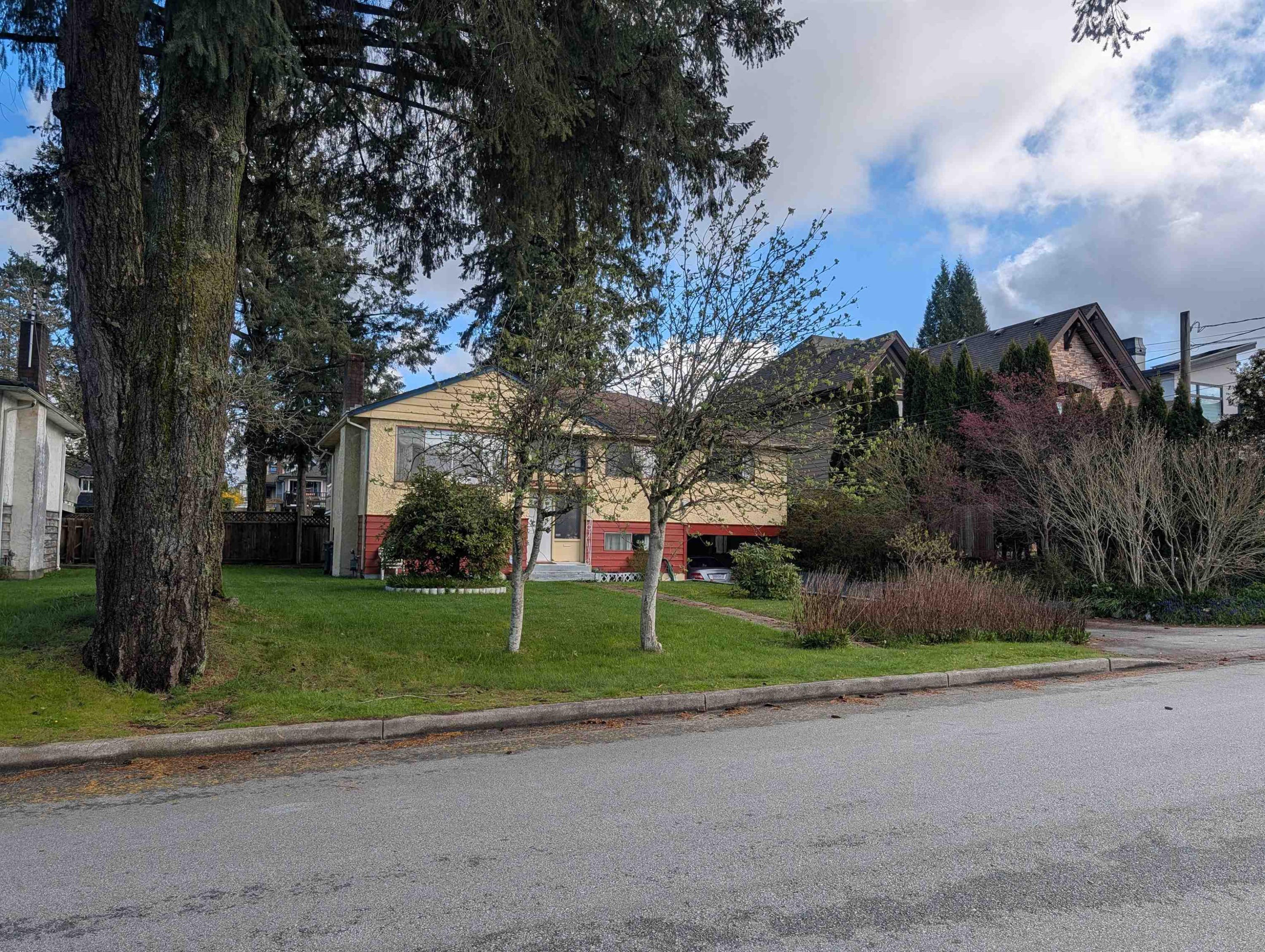 1681 Smith Avenue, Coquitlam, BC