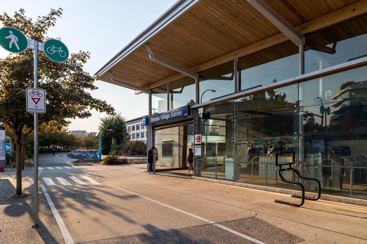 33 6Th Avenue E, Vancouver, BC