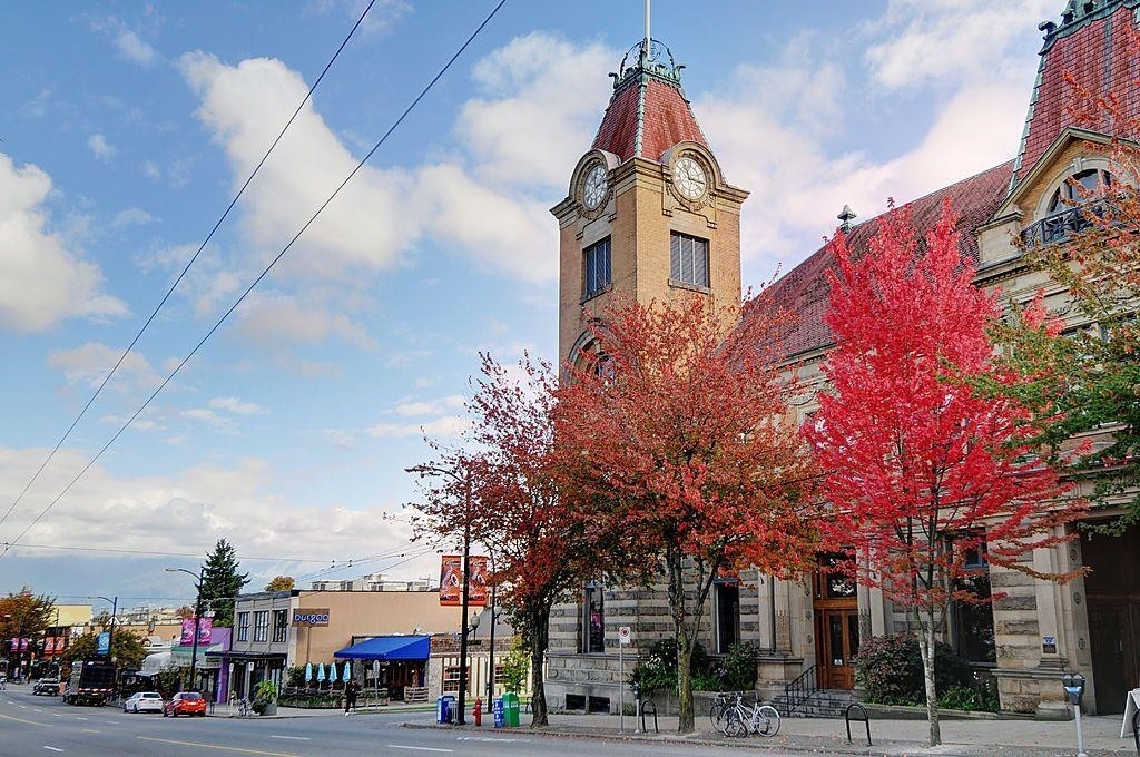 33 6Th Avenue E, Vancouver, BC