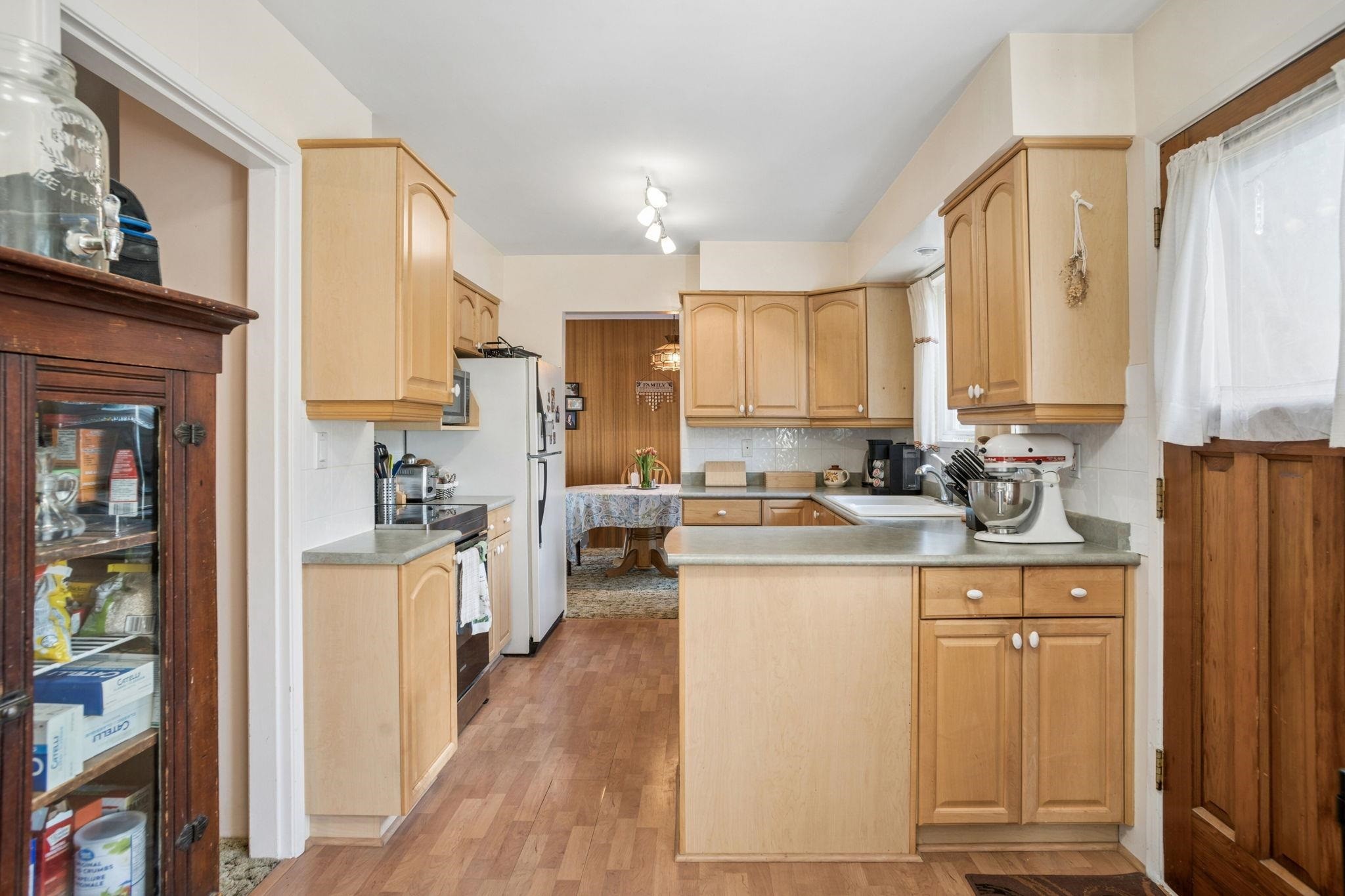 5392 Maple Crescent, Delta, BC