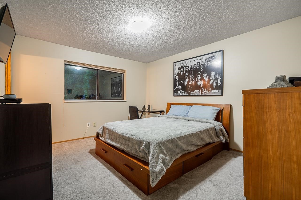949 Lynwood Avenue, Port Coquitlam, BC