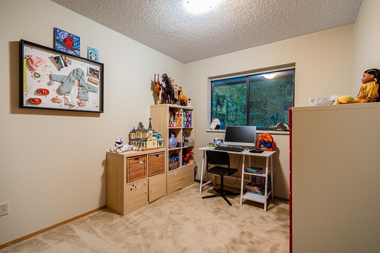 949 Lynwood Avenue, Port Coquitlam, BC