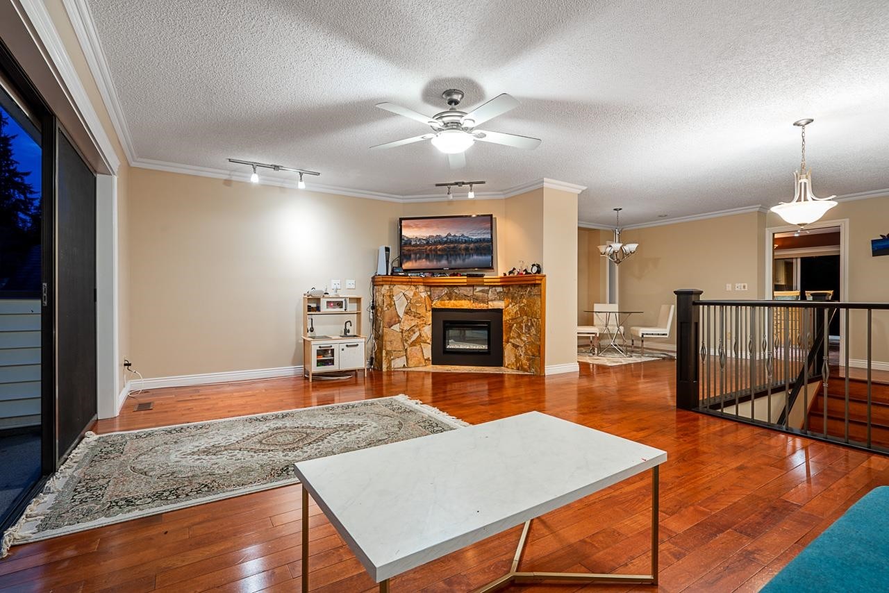 949 Lynwood Avenue, Port Coquitlam, BC