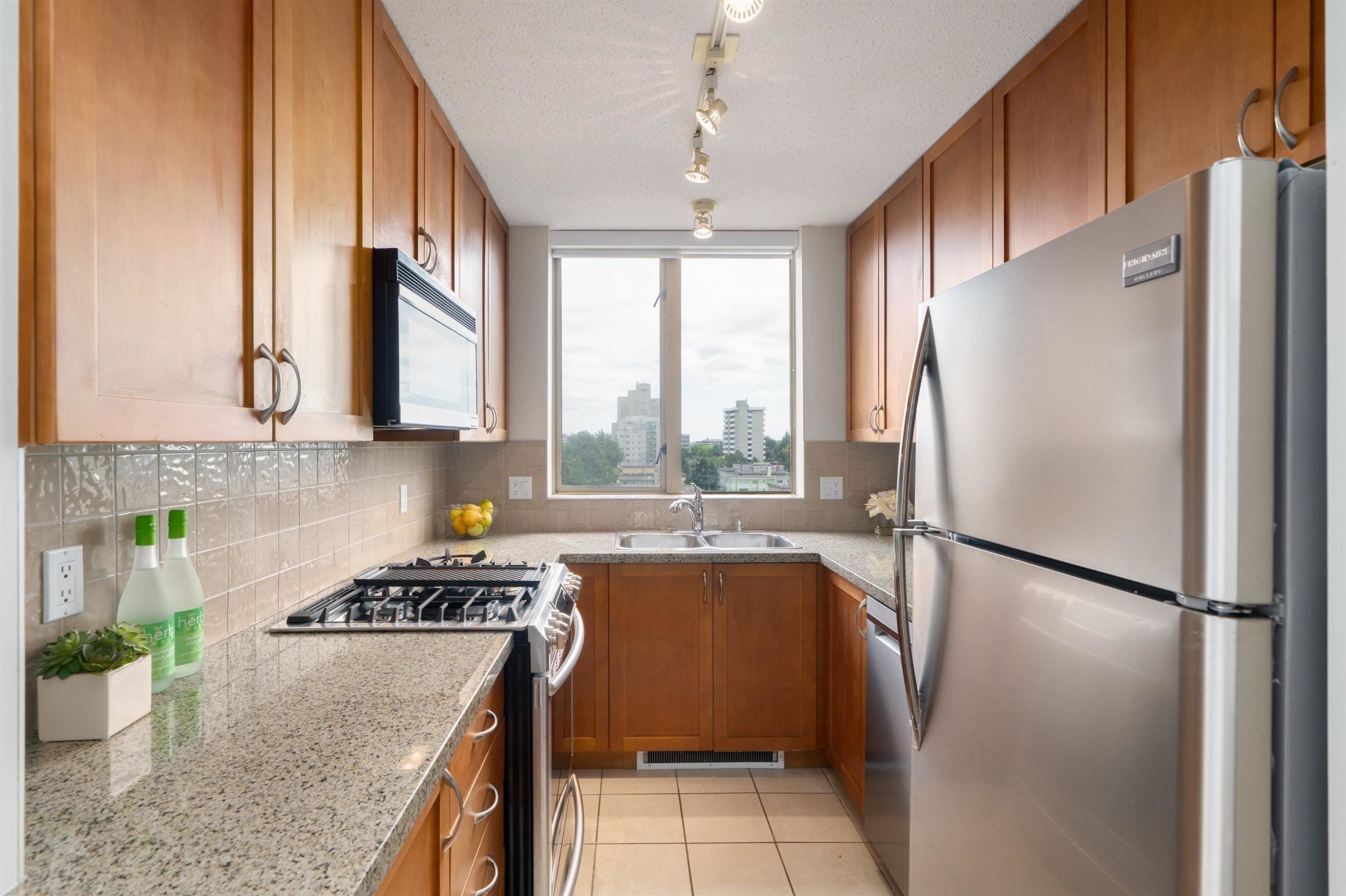 905-1316 11Th Avenue W, Vancouver, BC
