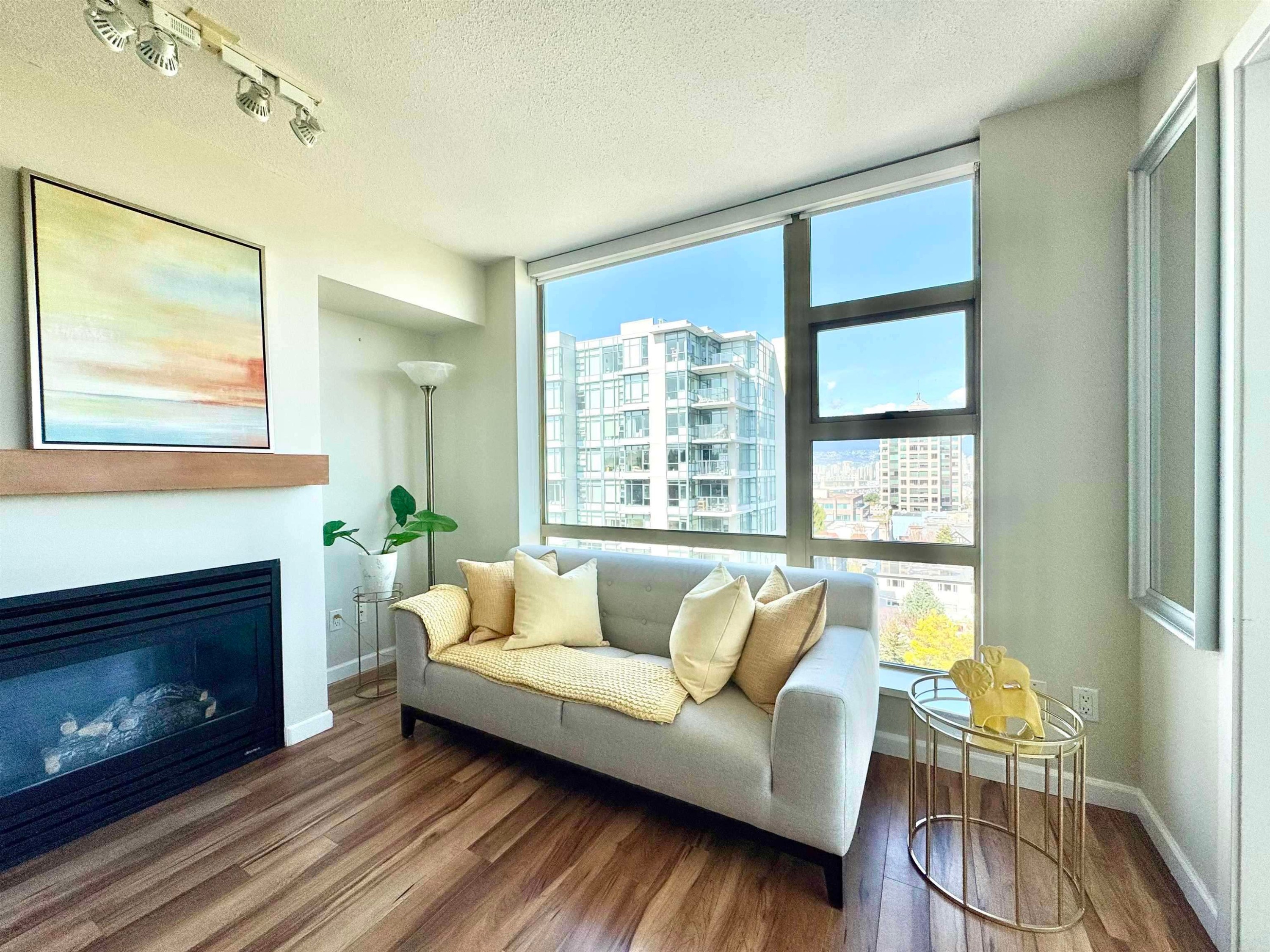 905-1316 11Th Avenue W, Vancouver, BC