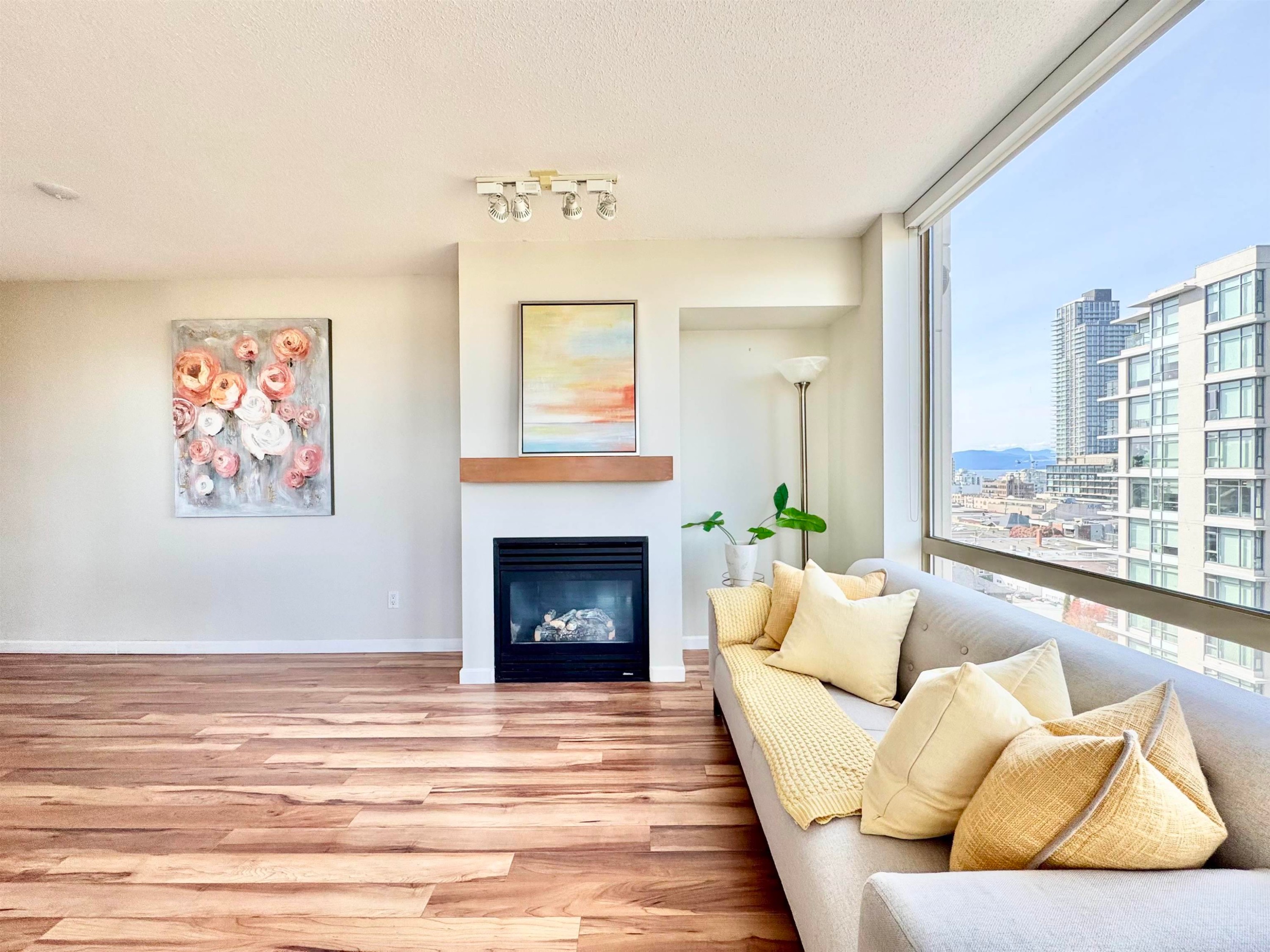 905-1316 11Th Avenue W, Vancouver, BC