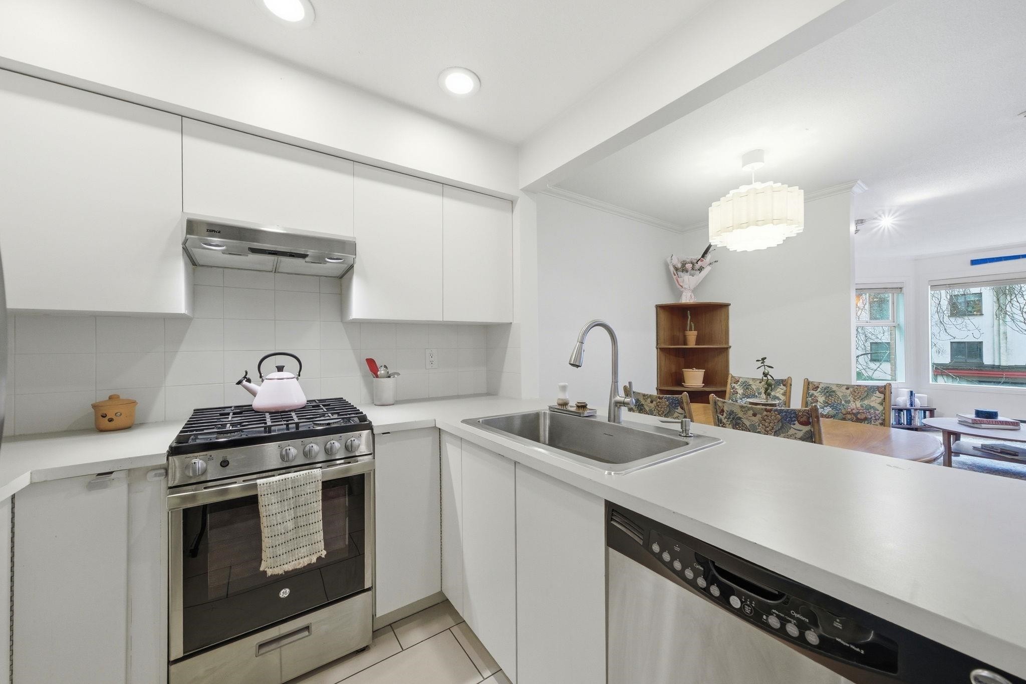 1405 Pendrell Street, Vancouver, BC