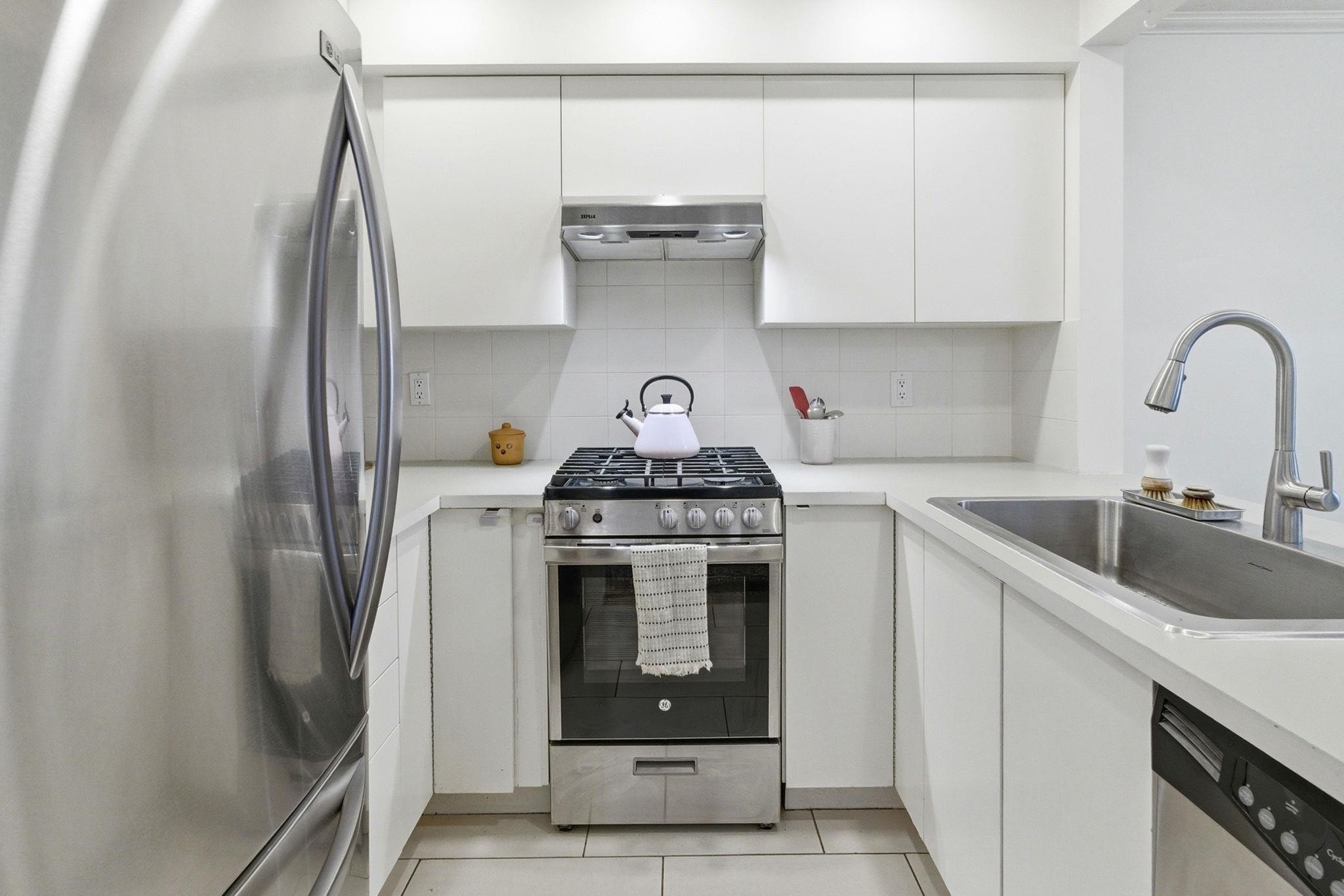 1405 Pendrell Street, Vancouver, BC