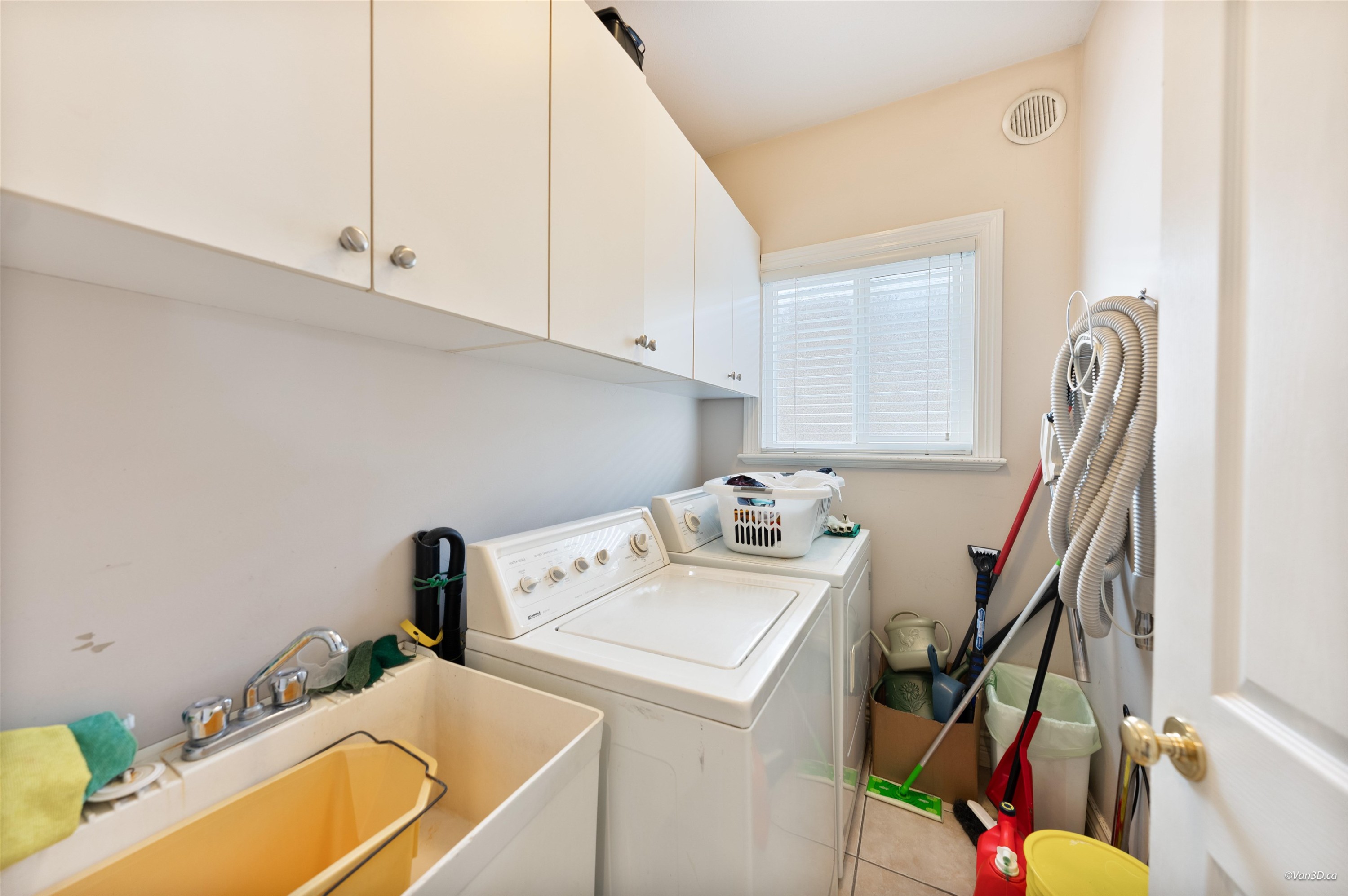 1437 58Th Avenue E, Vancouver, BC