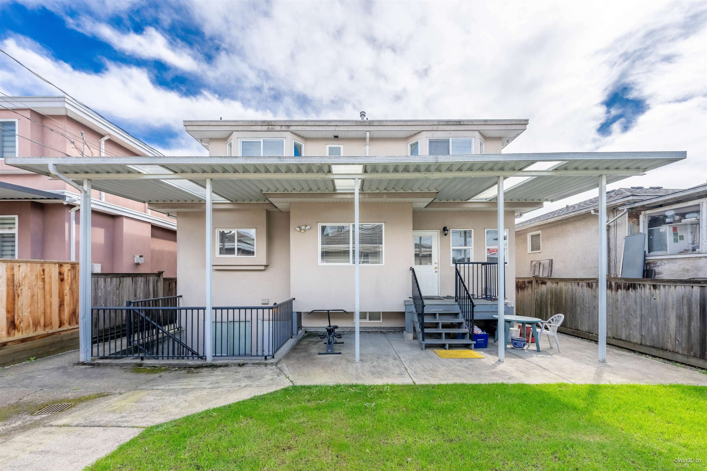 1437 58Th Avenue E, Vancouver, BC