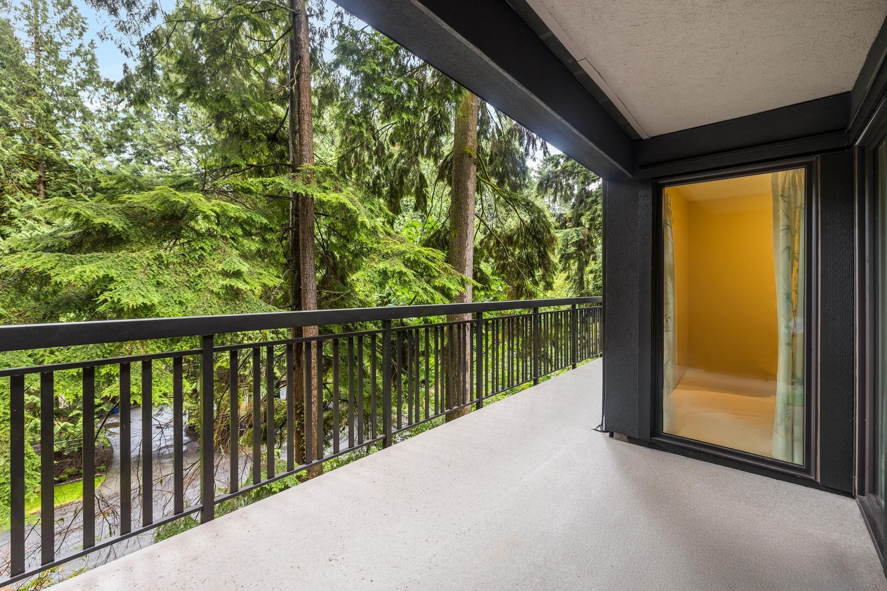 1135 Heritage Boulevard, North Vancouver, BC