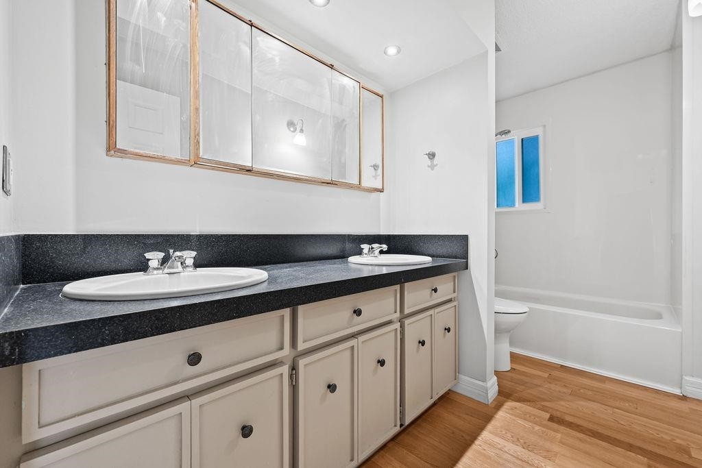 407 Dartmoor Drive, Coquitlam, BC