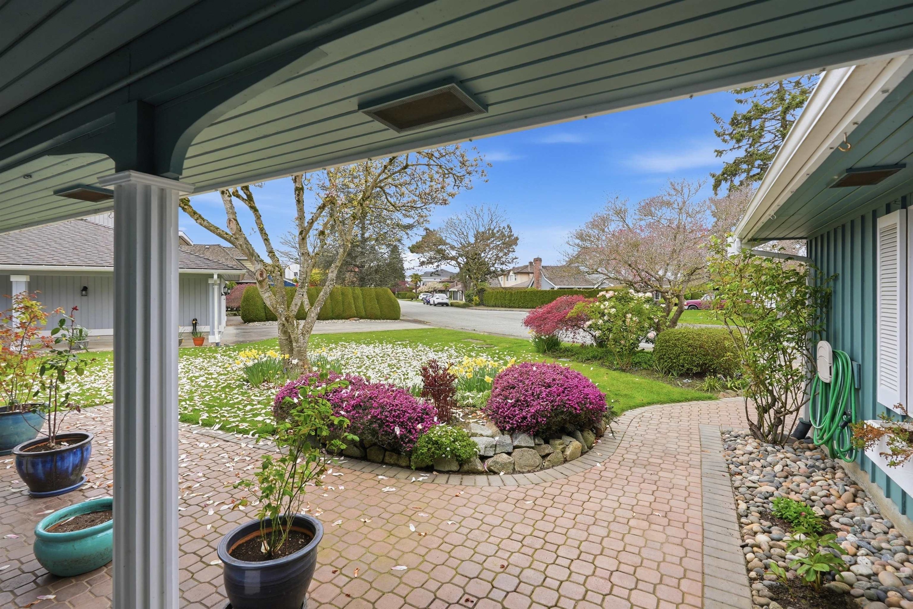 5760 Wagtail Avenue, Richmond, BC