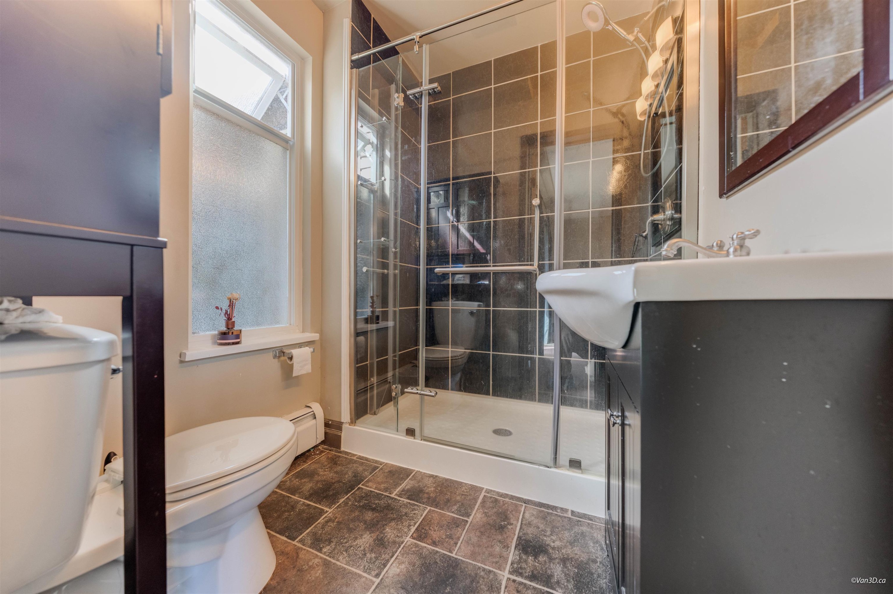 24483 Dewdney Trunk Road, Maple Ridge, BC