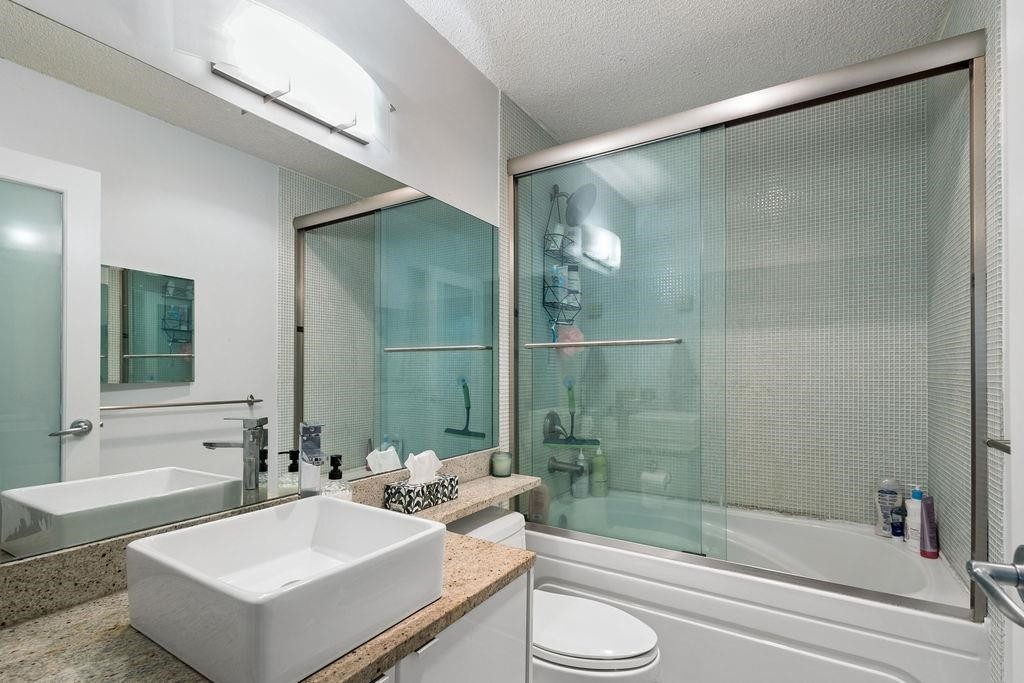4430 Yew Street, Vancouver, BC