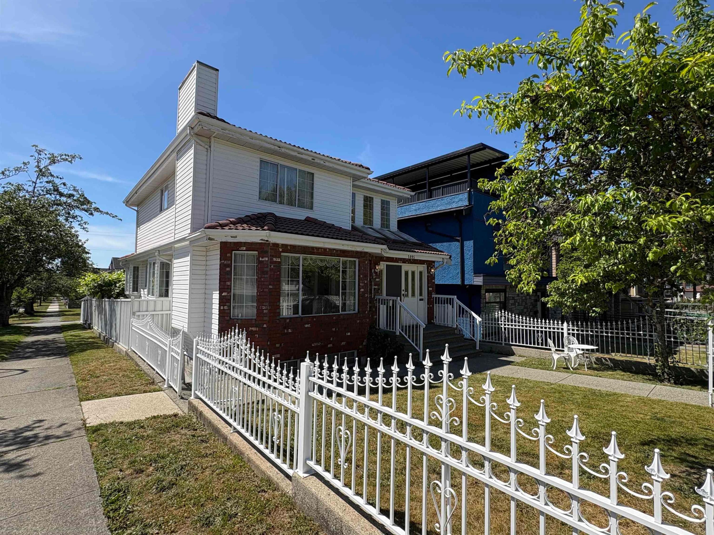 5095 Nanaimo Street, Vancouver, BC