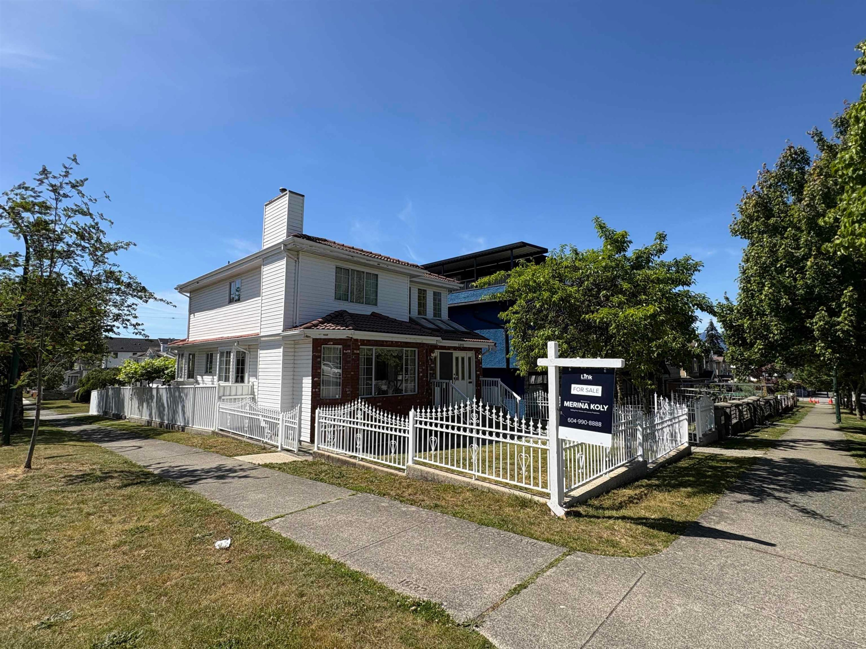 5095 Nanaimo Street, Vancouver, BC