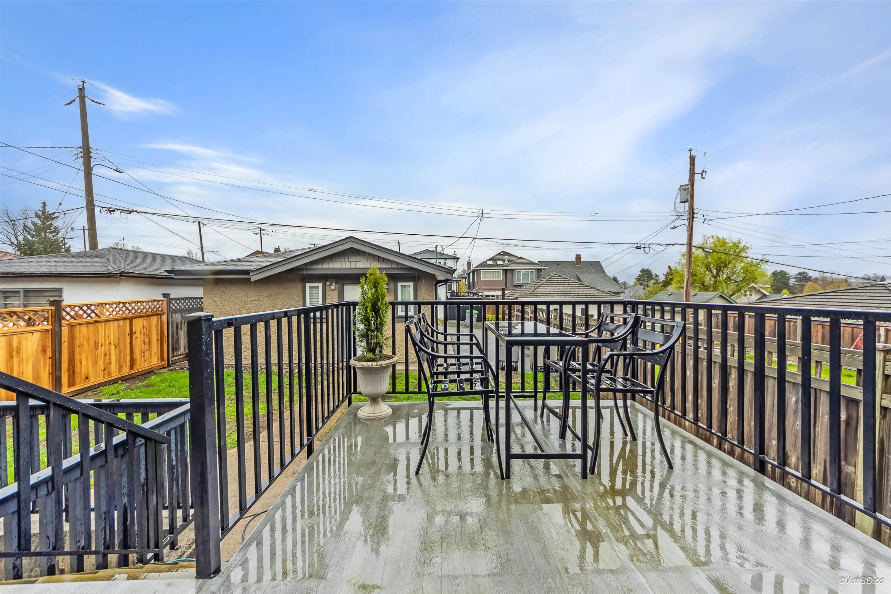 2457 3Rd Avenue E, Vancouver, BC