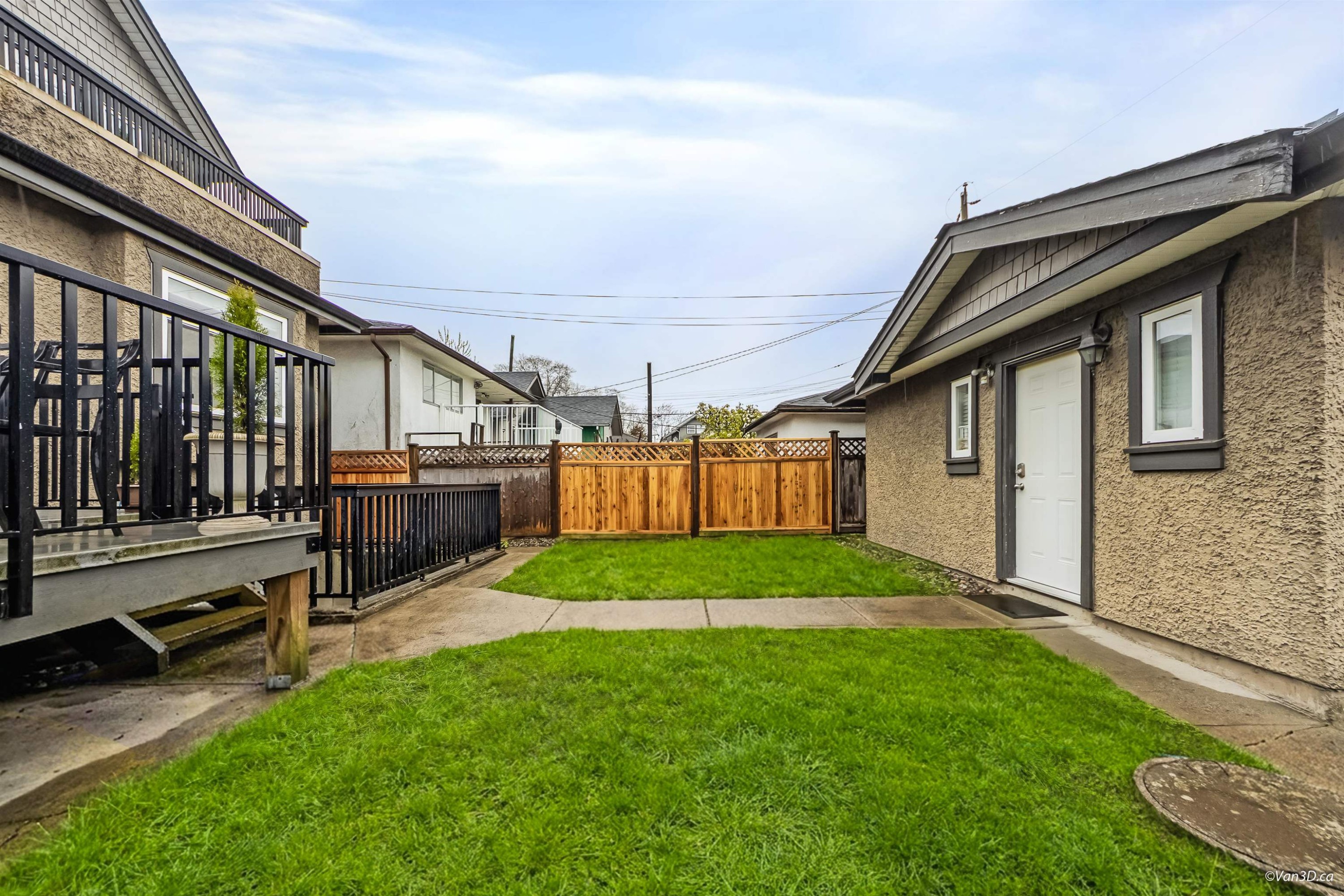 2457 3Rd Avenue E, Vancouver, BC