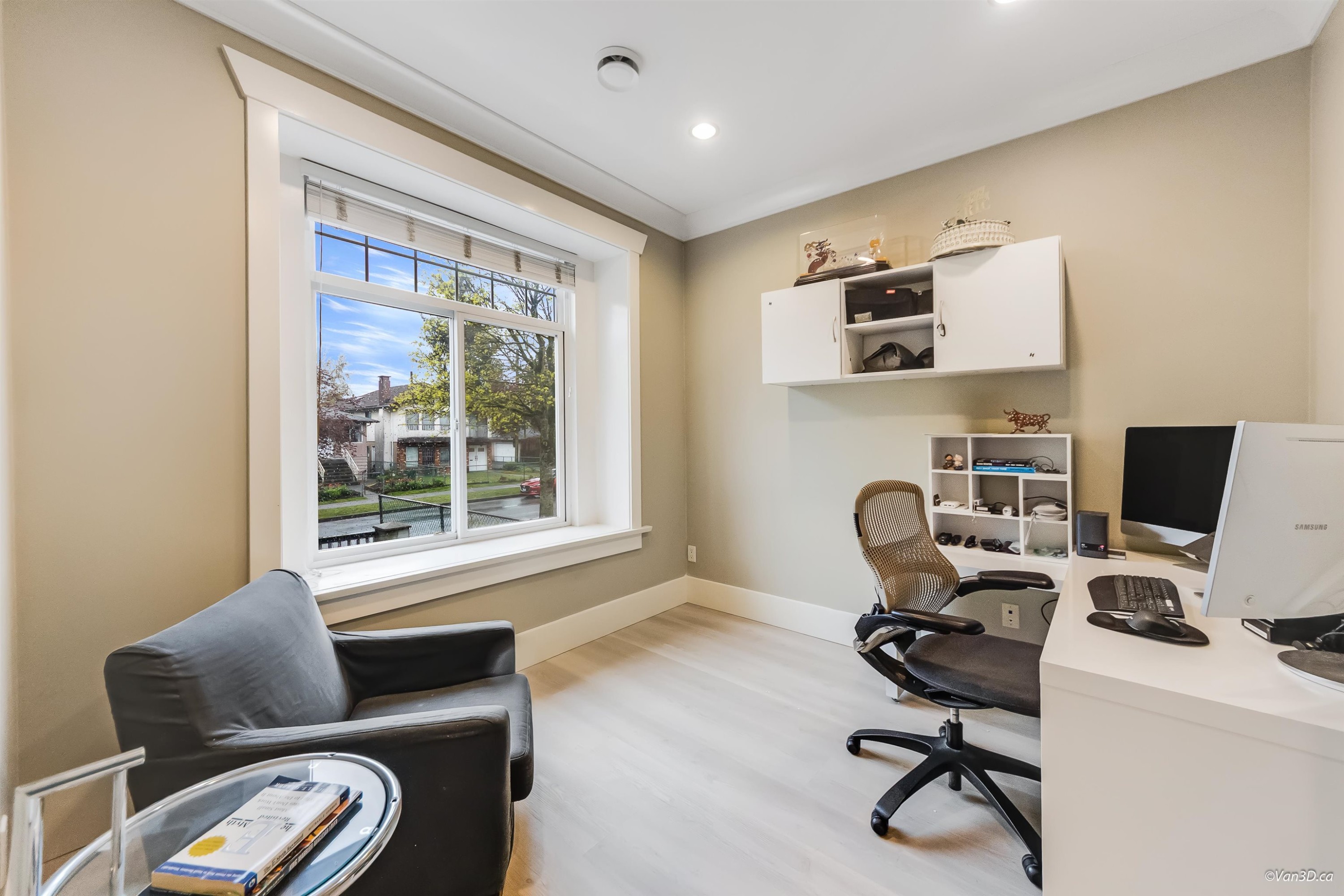 2457 3Rd Avenue E, Vancouver, BC