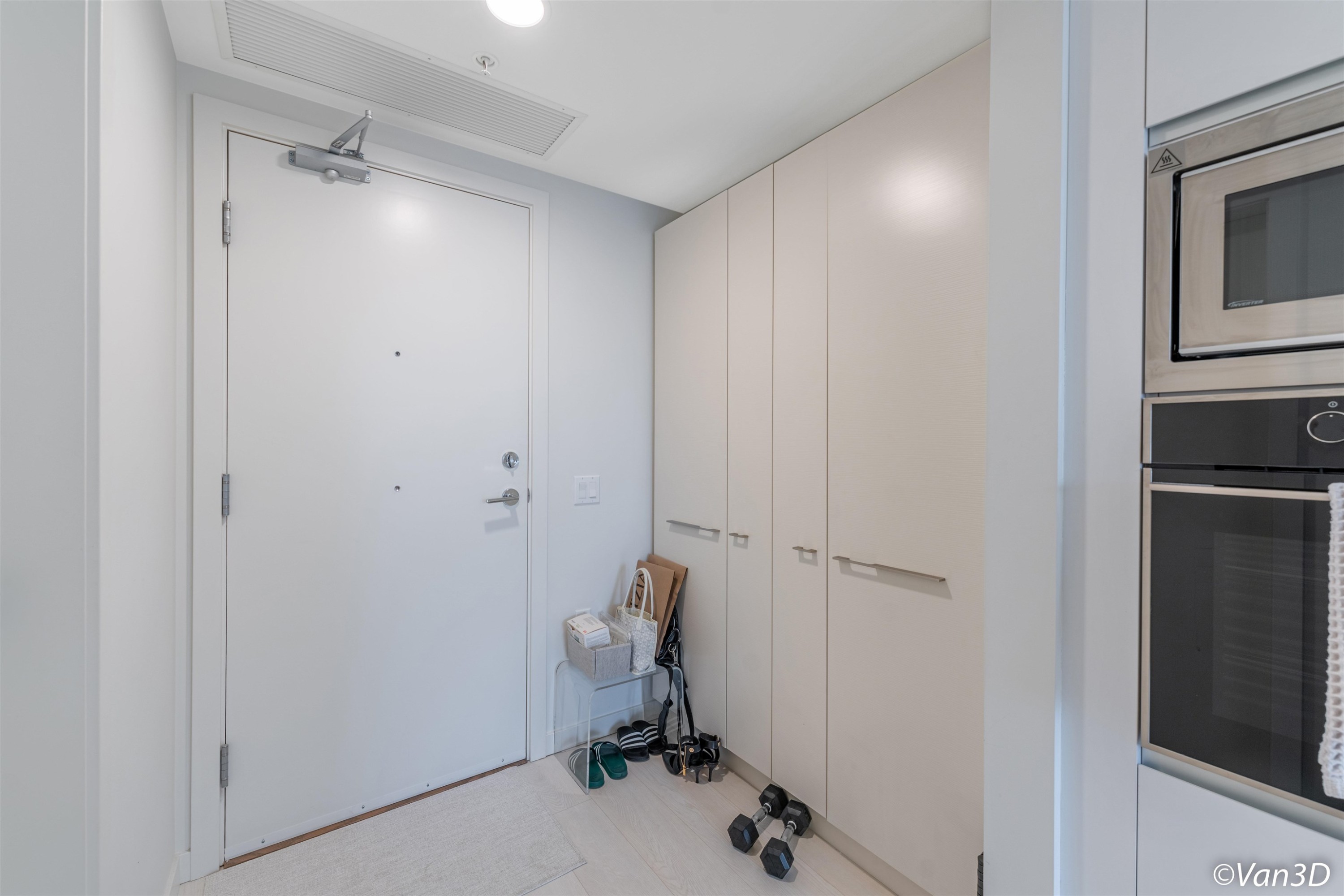180 2Nd Avenue E, Vancouver, BC
