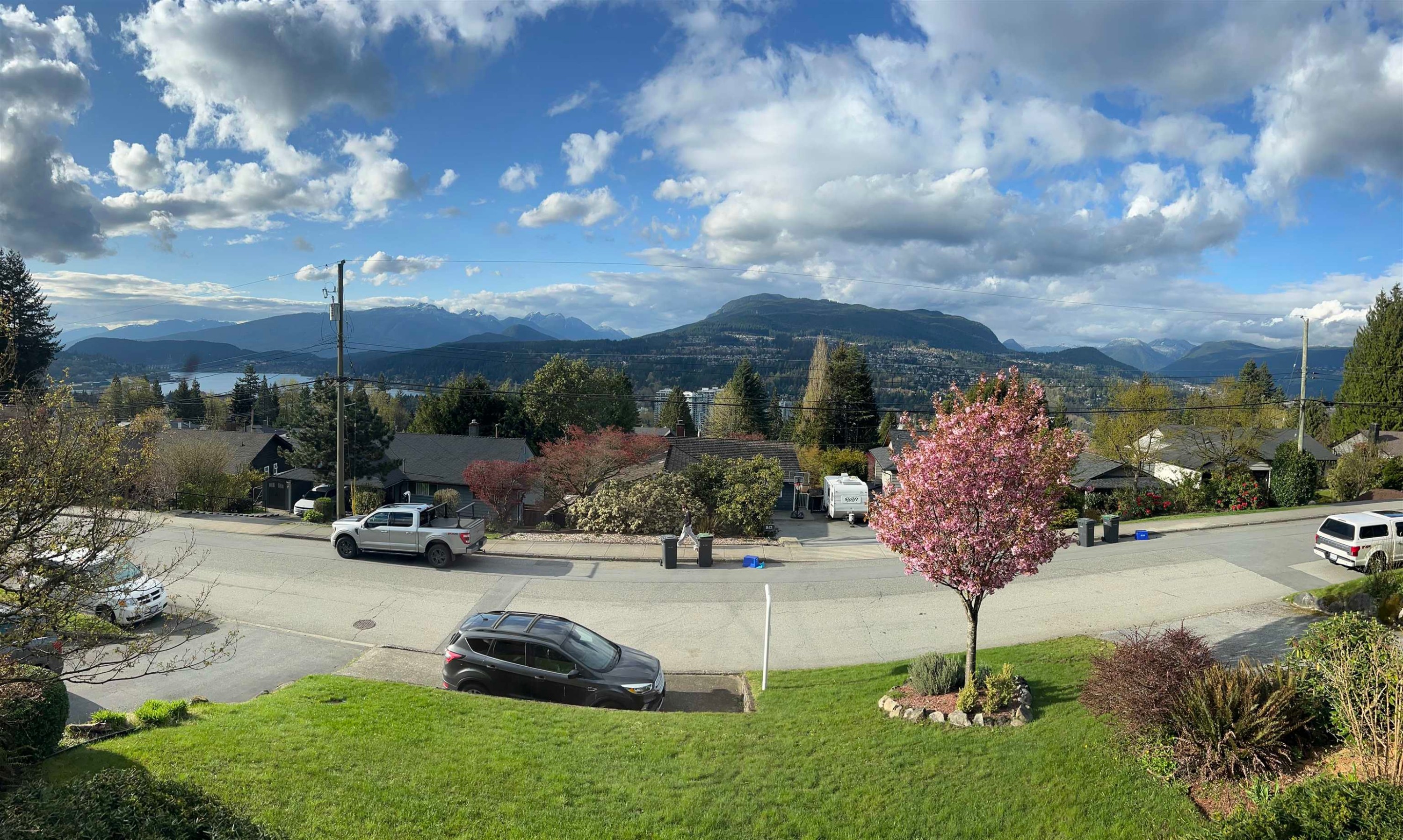 918 Baker Drive, Coquitlam, BC