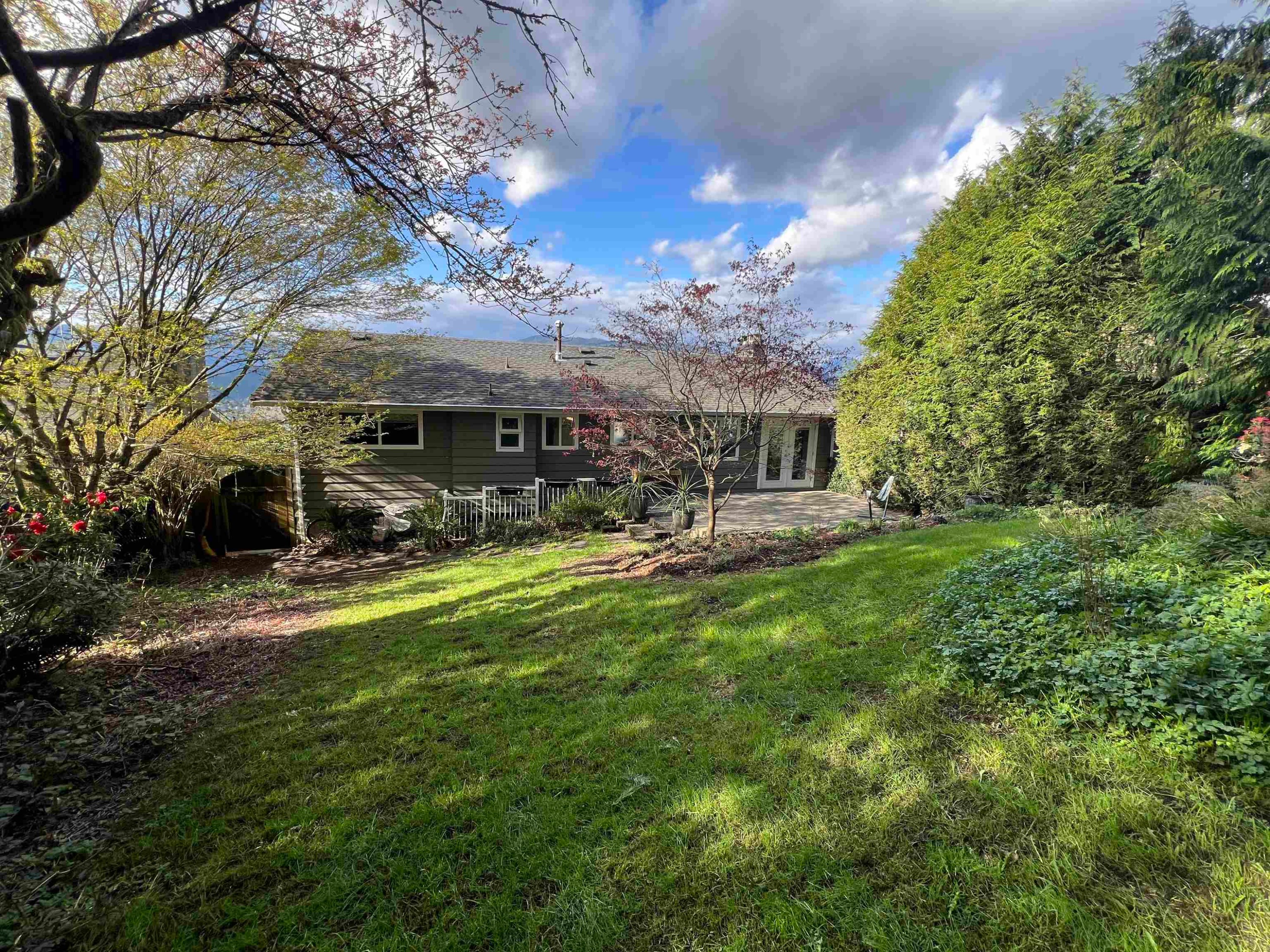 918 Baker Drive, Coquitlam, BC