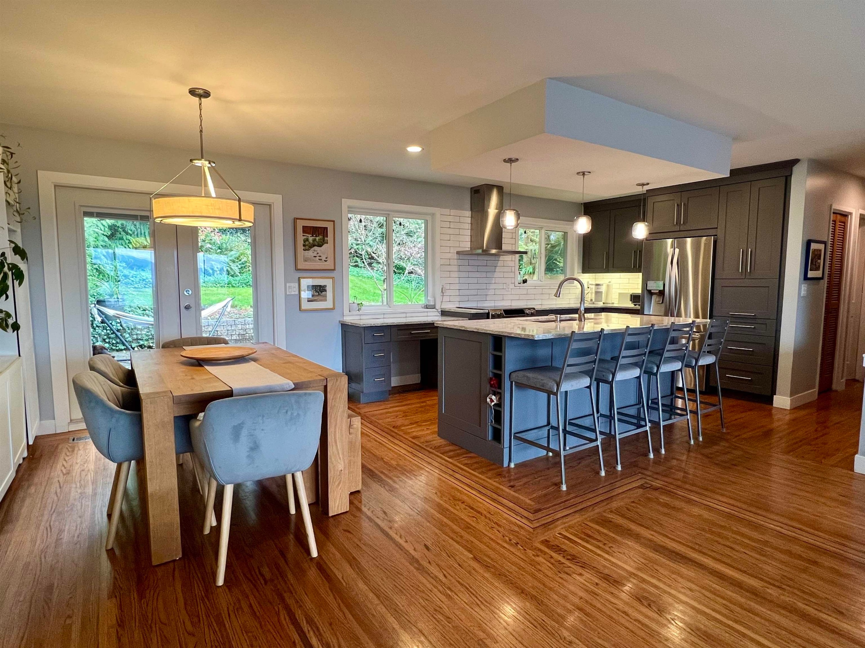 918 Baker Drive, Coquitlam, BC