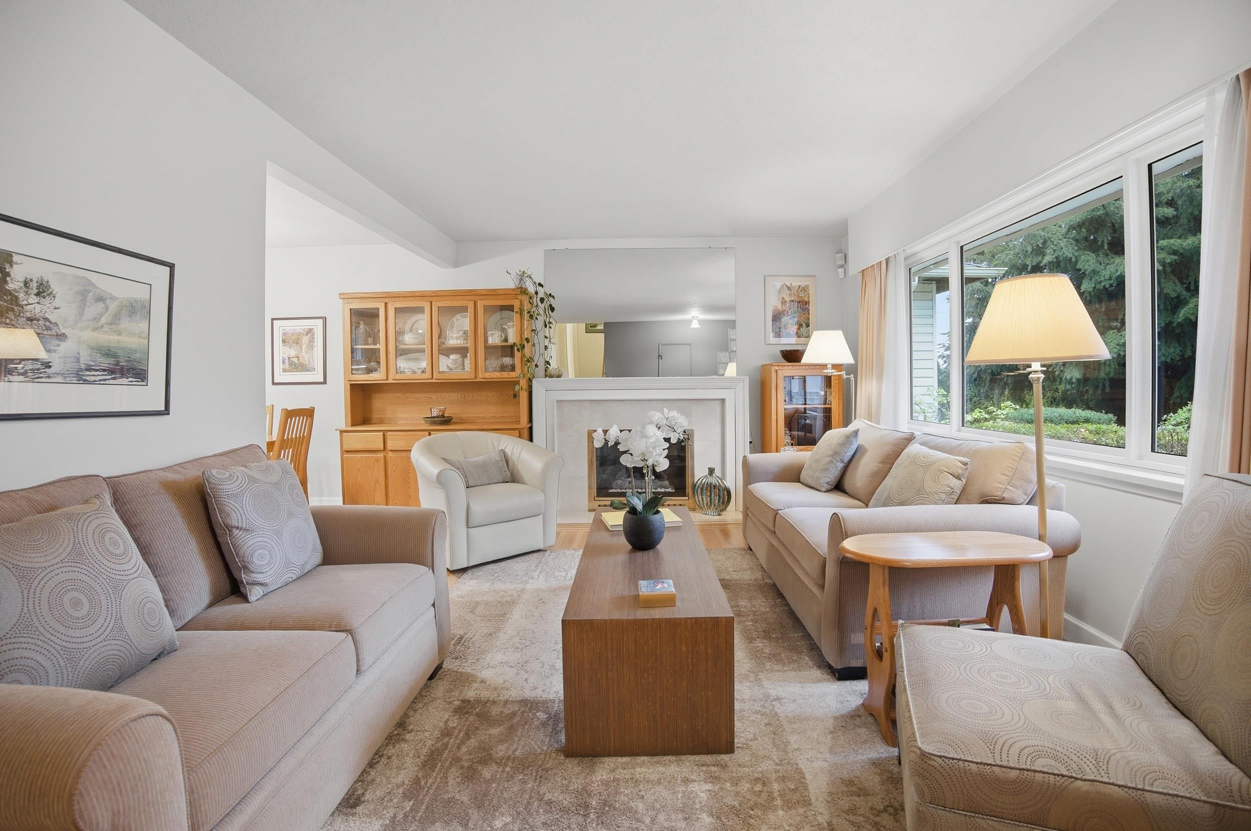 1852 Larson Road, North Vancouver, BC