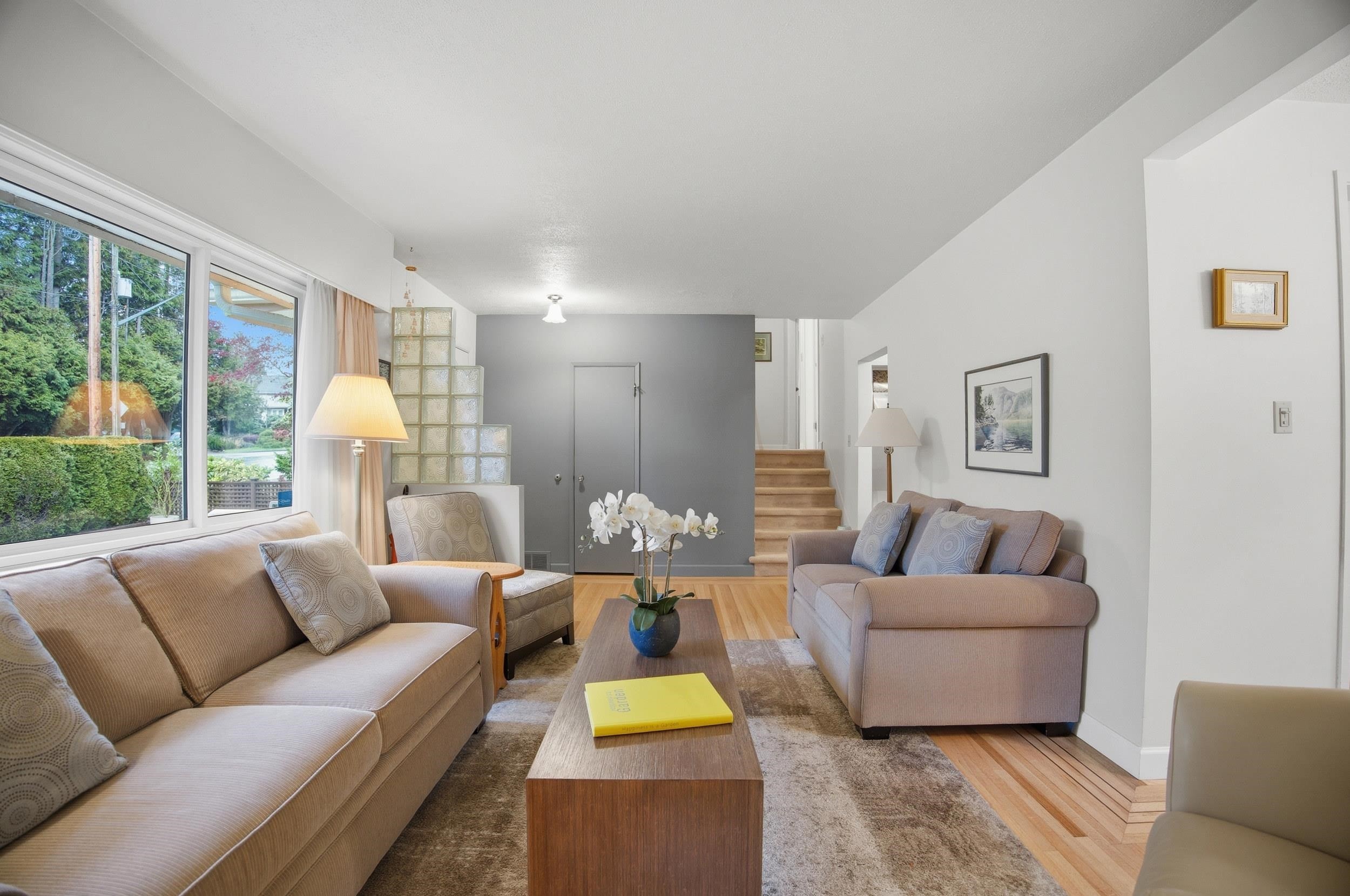 1852 Larson Road, North Vancouver, BC
