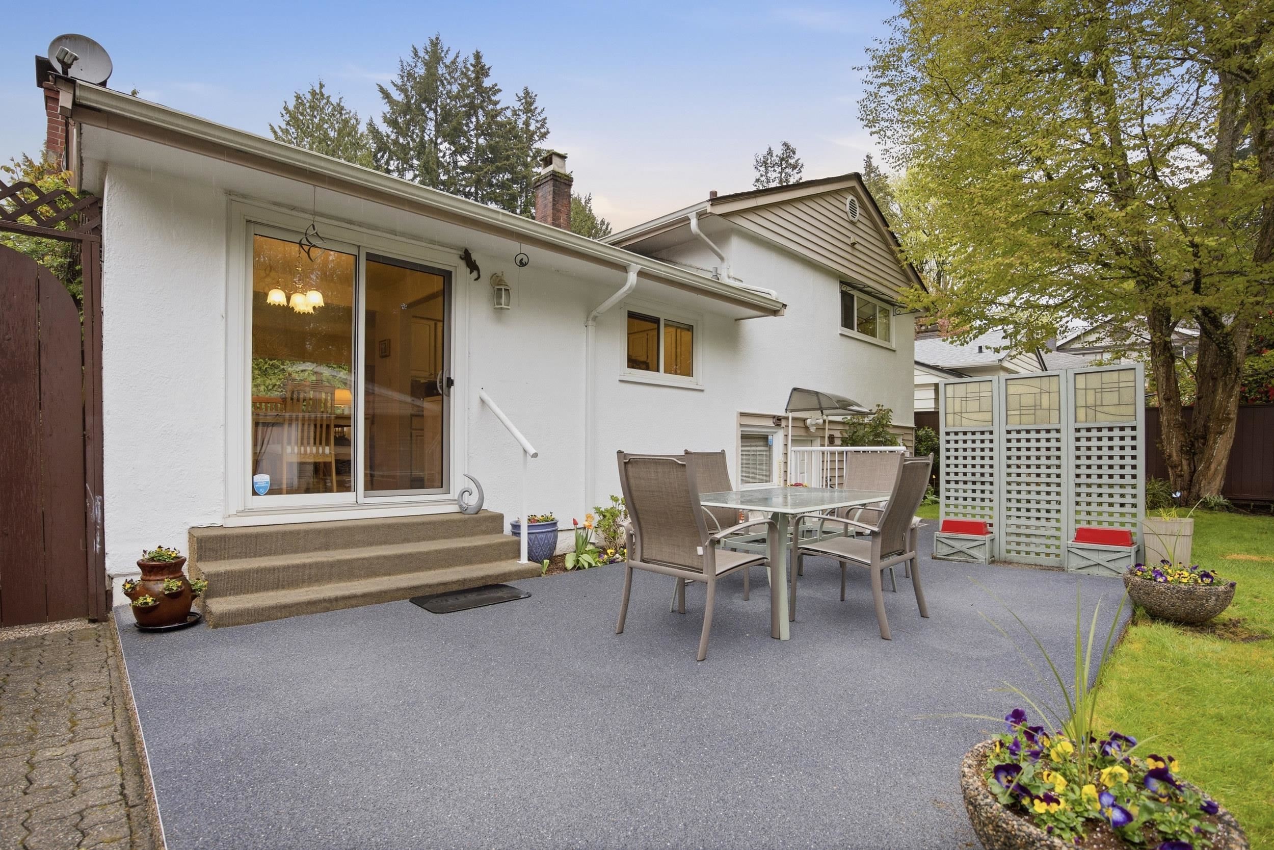 1852 Larson Road, North Vancouver, BC