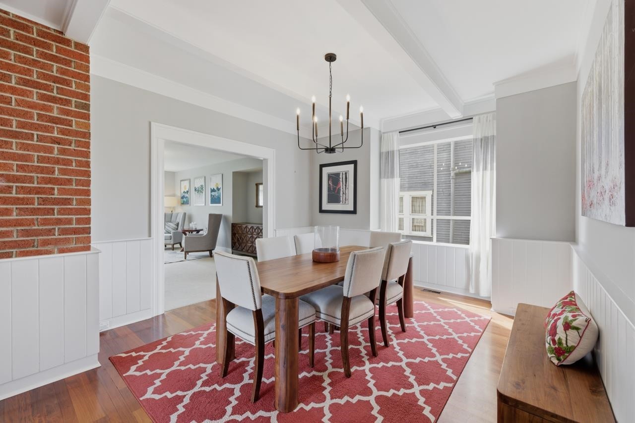 424 Keith Road E, North Vancouver, BC