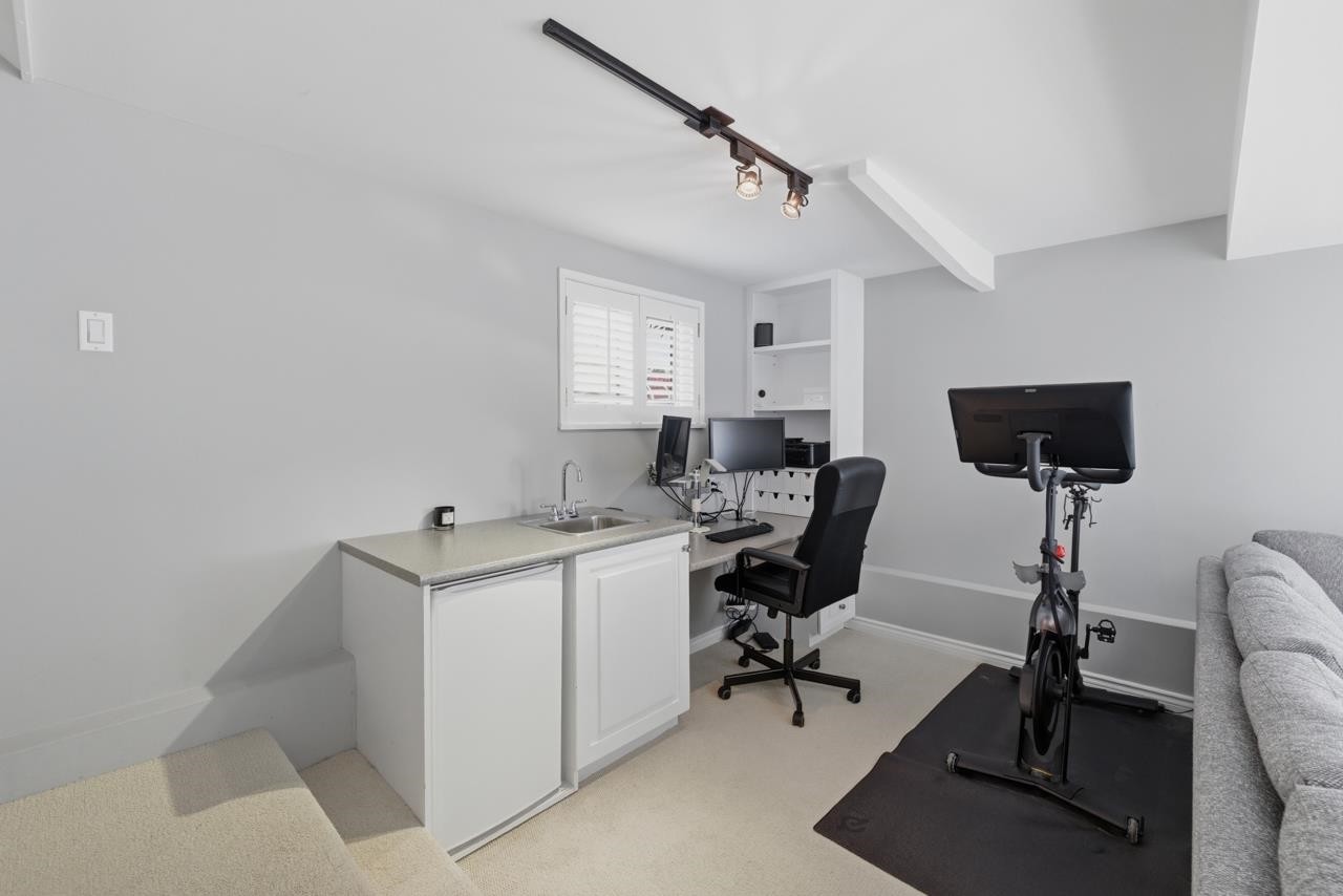 424 Keith Road E, North Vancouver, BC