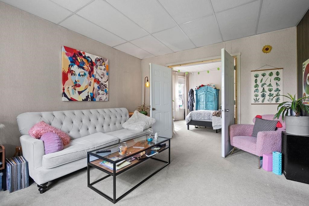 498 5Th Avenue E, Vancouver, BC