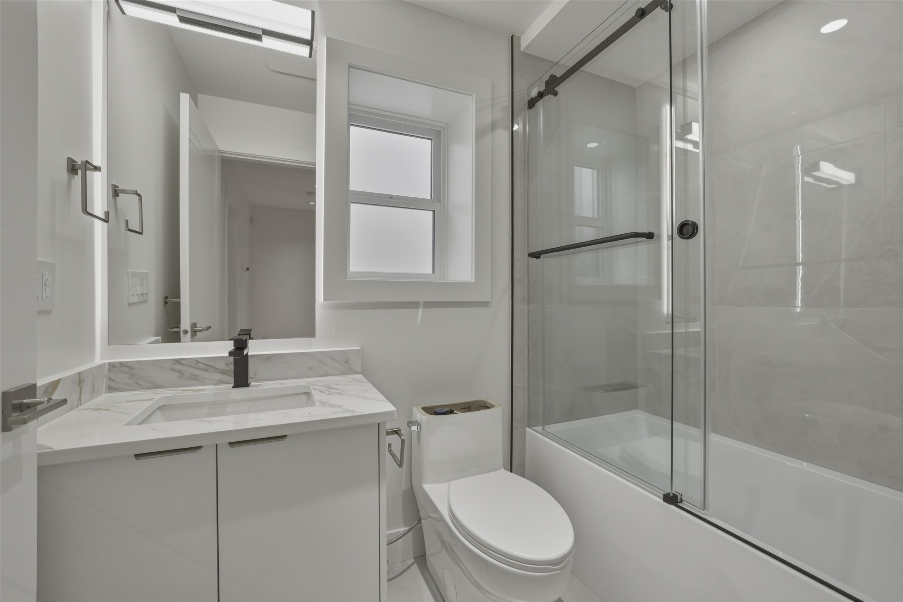 3116 42Nd Avenue W, Vancouver, BC