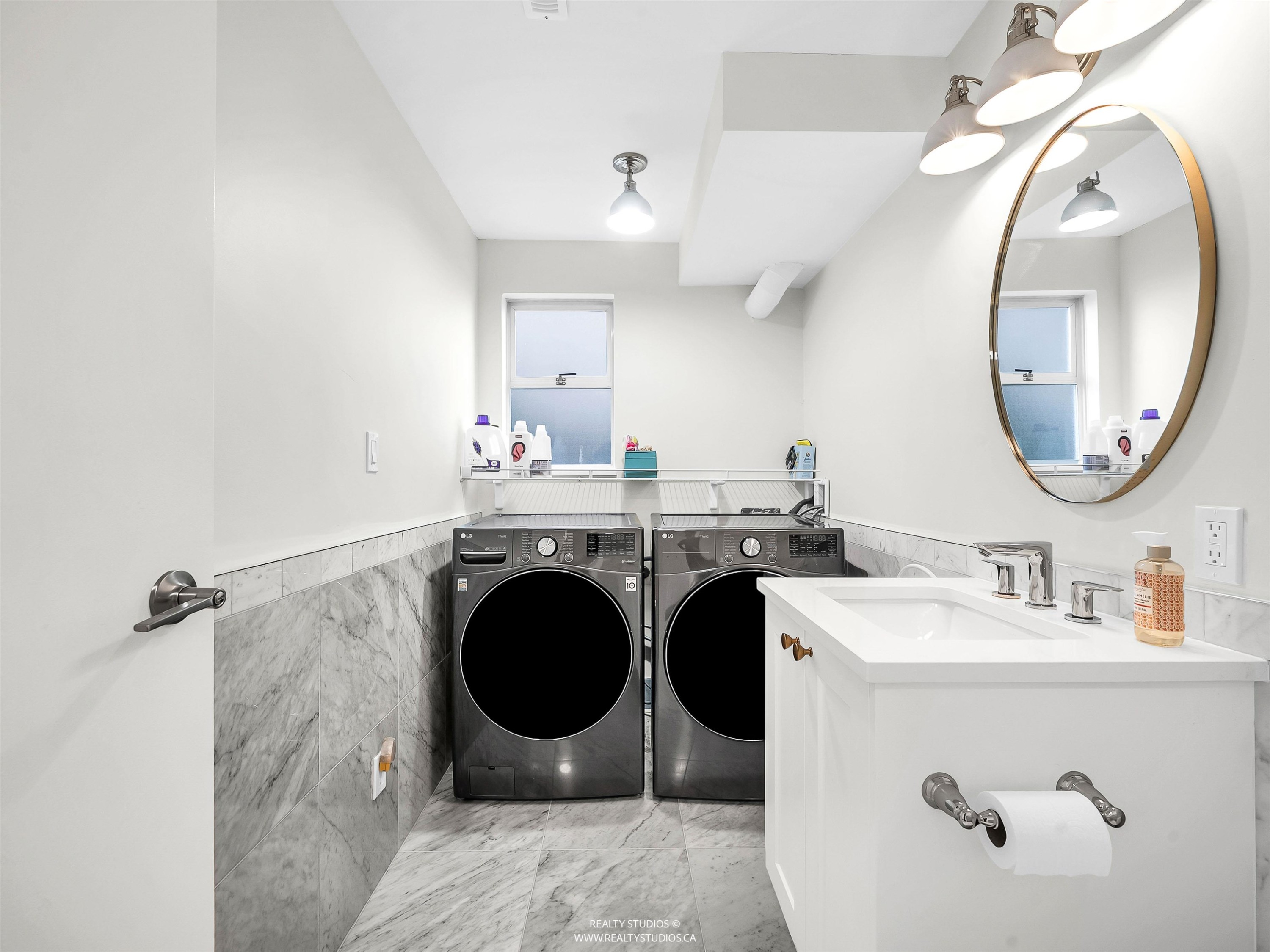 1405 20Th Street, West Vancouver, BC