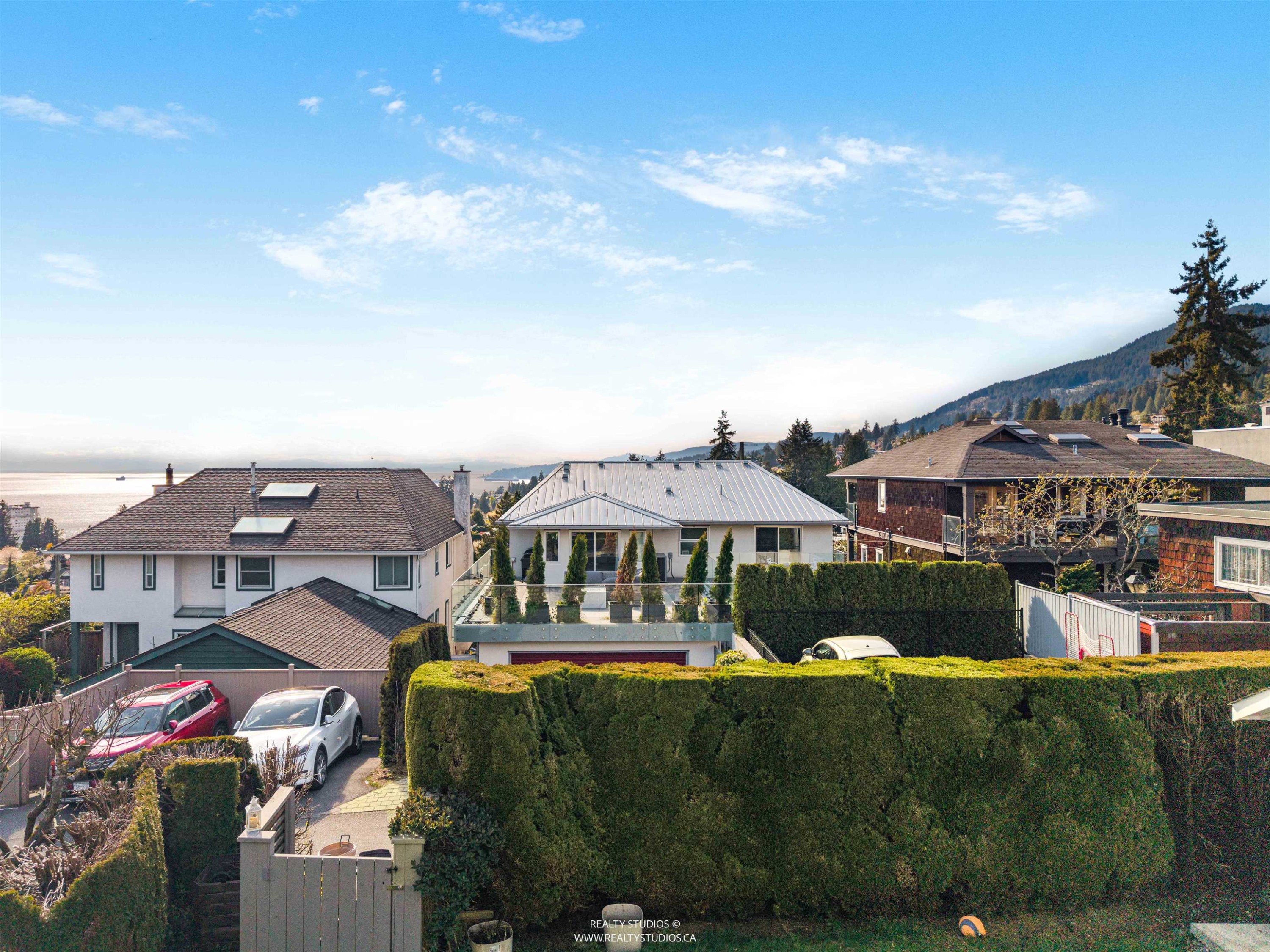 1405 20Th Street, West Vancouver, BC