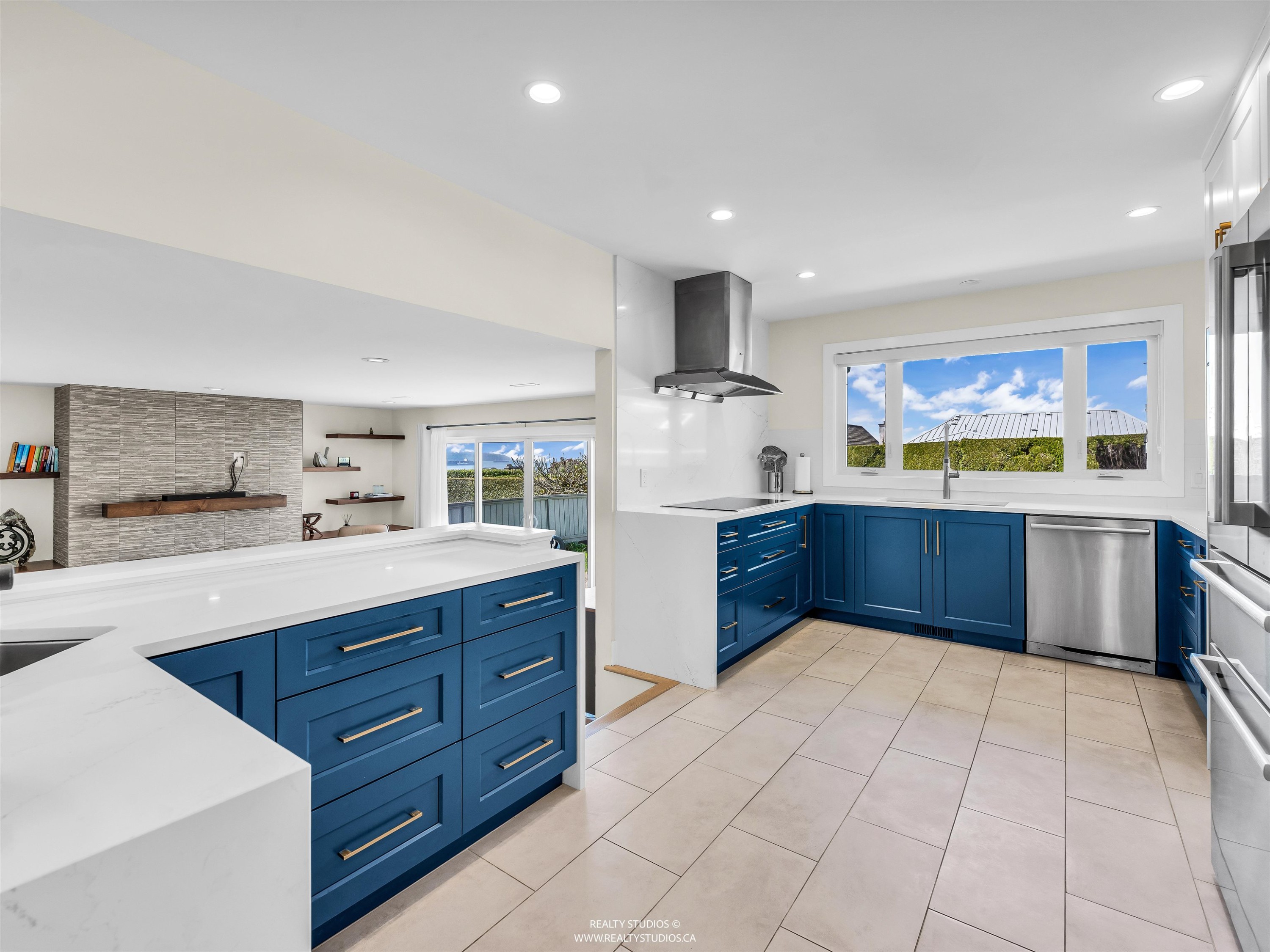1405 20Th Street, West Vancouver, BC